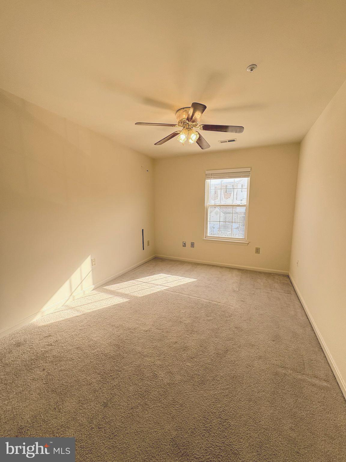 SEVEN OAKS - Residential