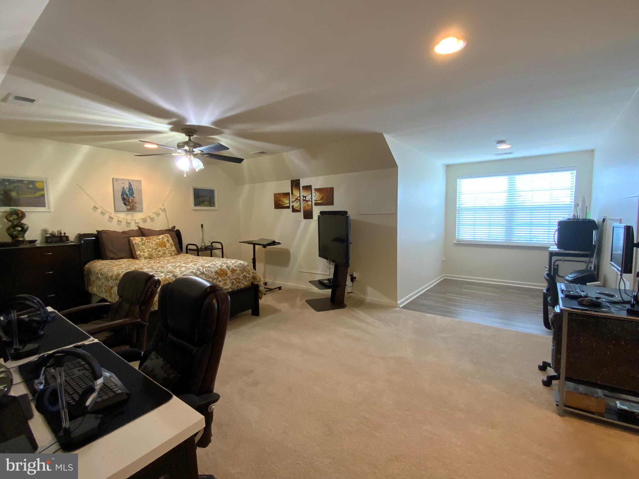 PEMBROOKE - Residential