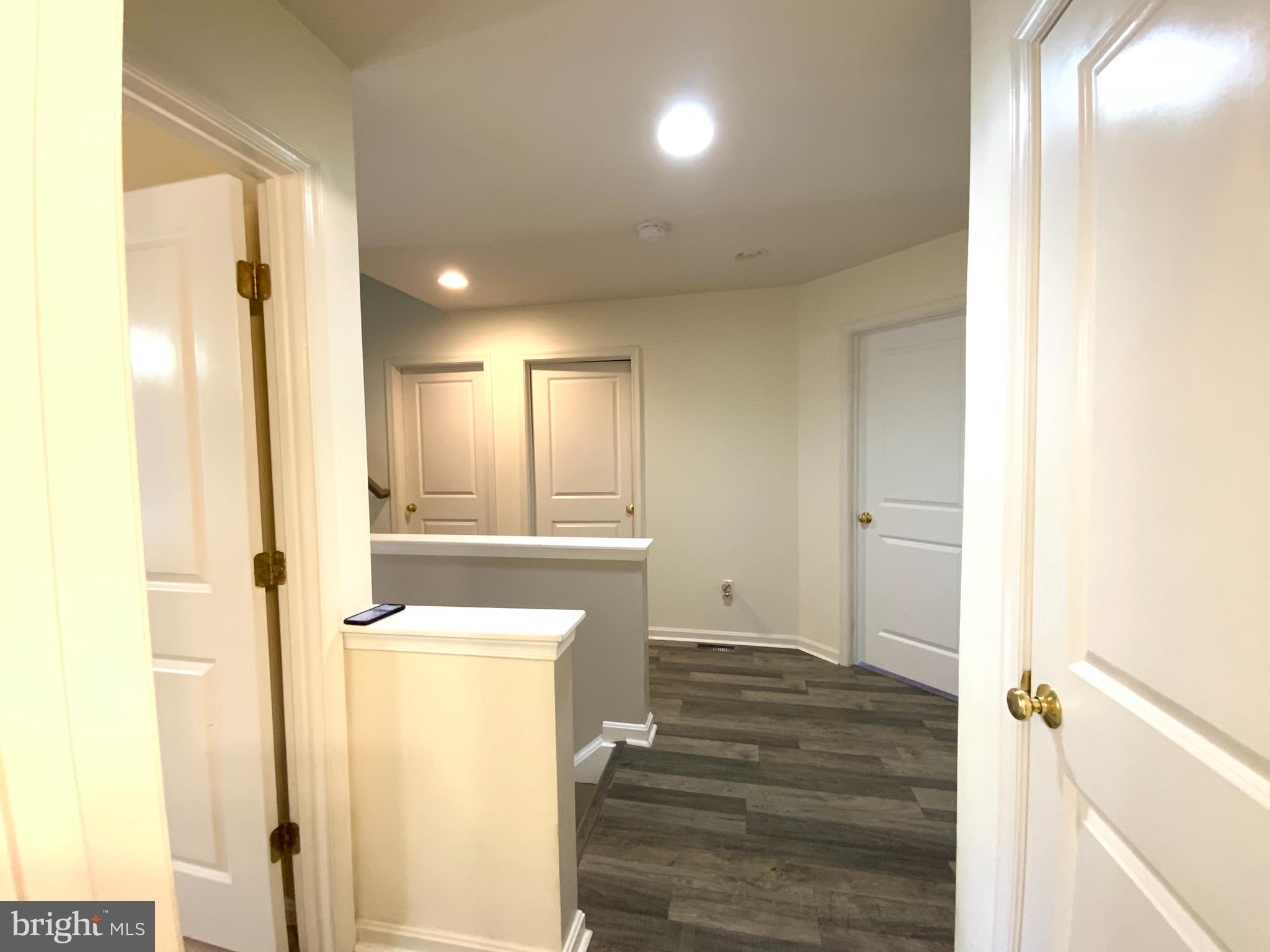 PEMBROOKE - Residential