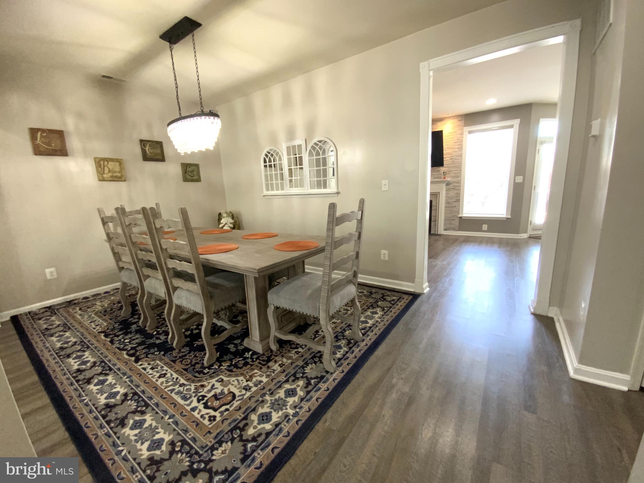 PEMBROOKE - Residential