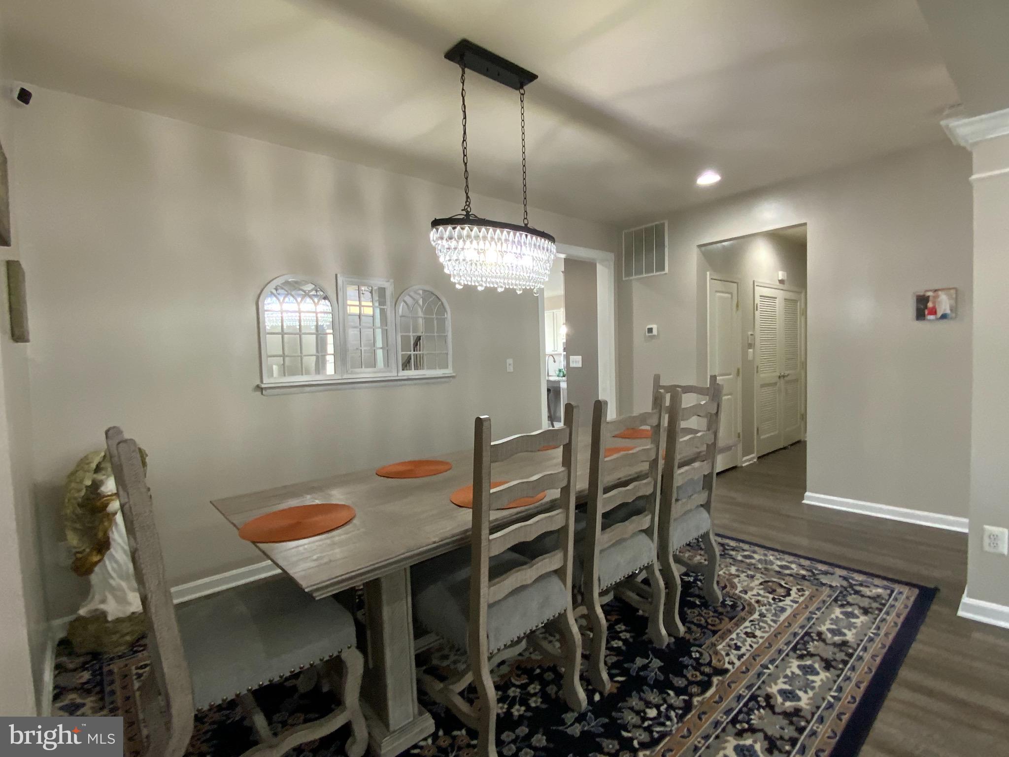 PEMBROOKE - Residential