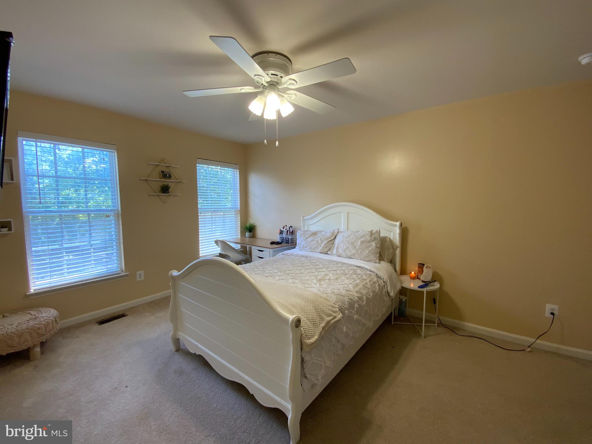 PEMBROOKE - Residential