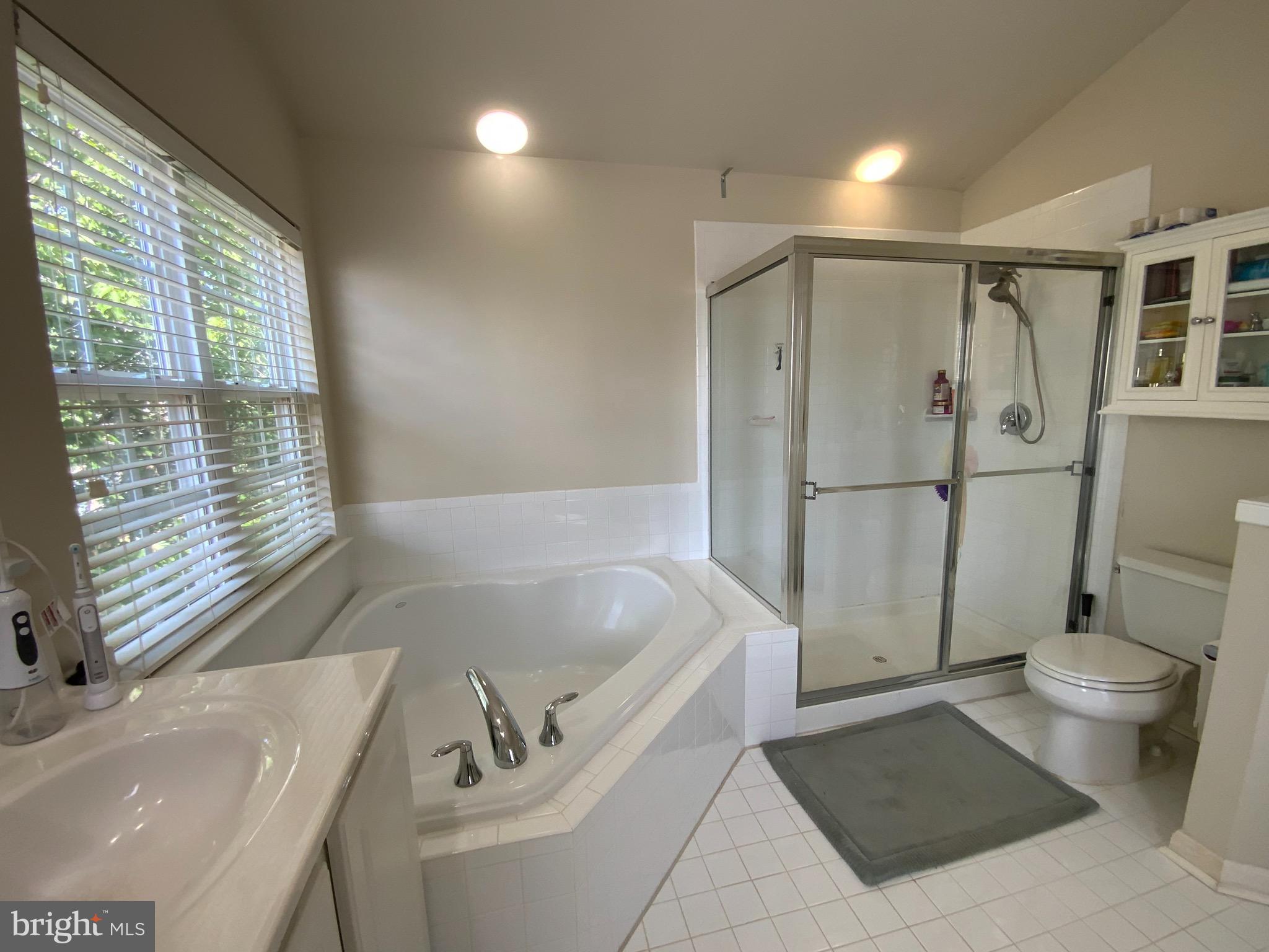 PEMBROOKE - Residential