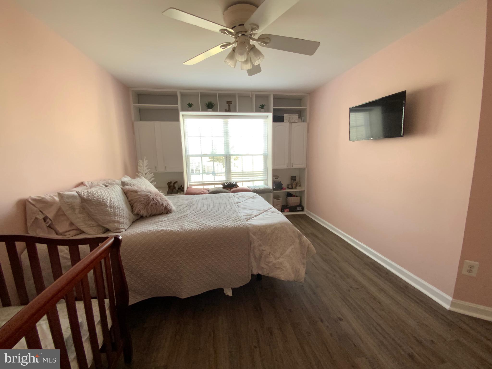 PEMBROOKE - Residential