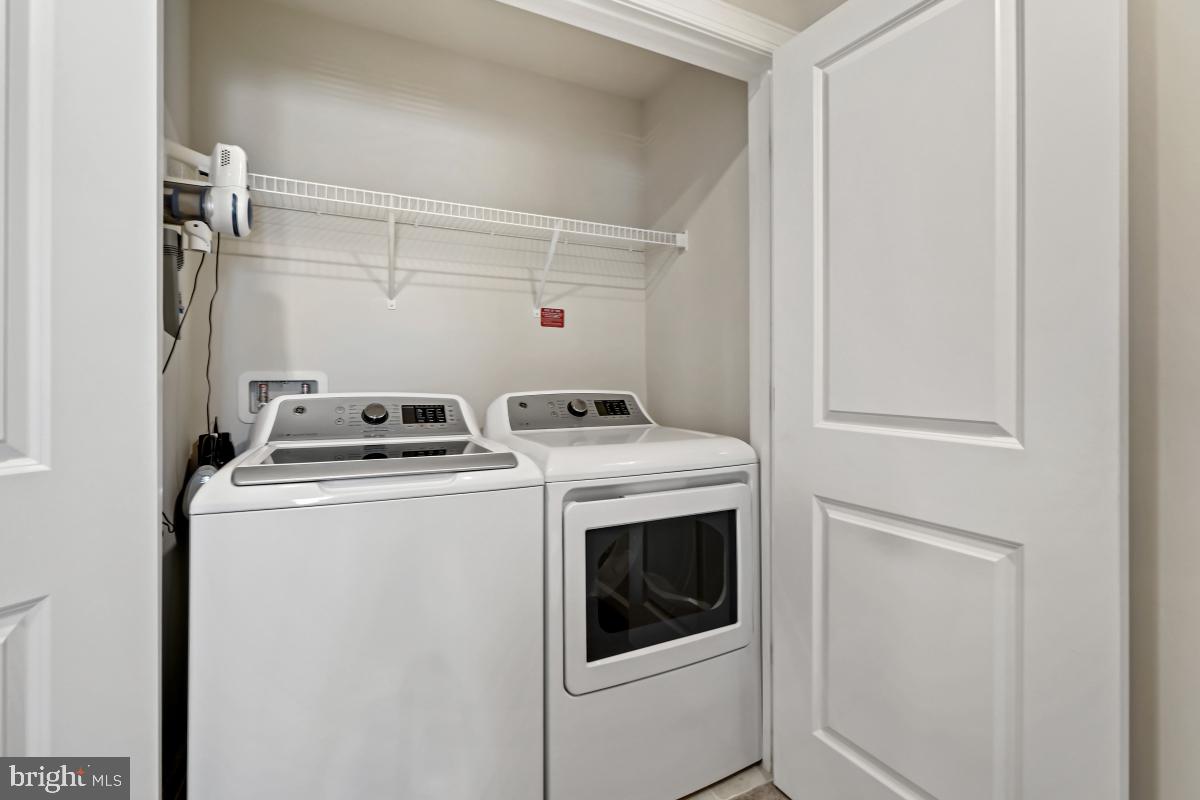 JEFFERSON PLACE - Residential