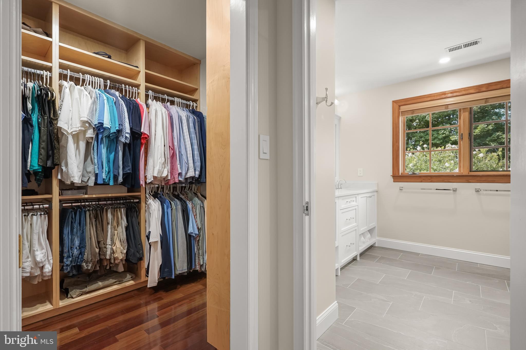 GIBSON ISLAND - Residential