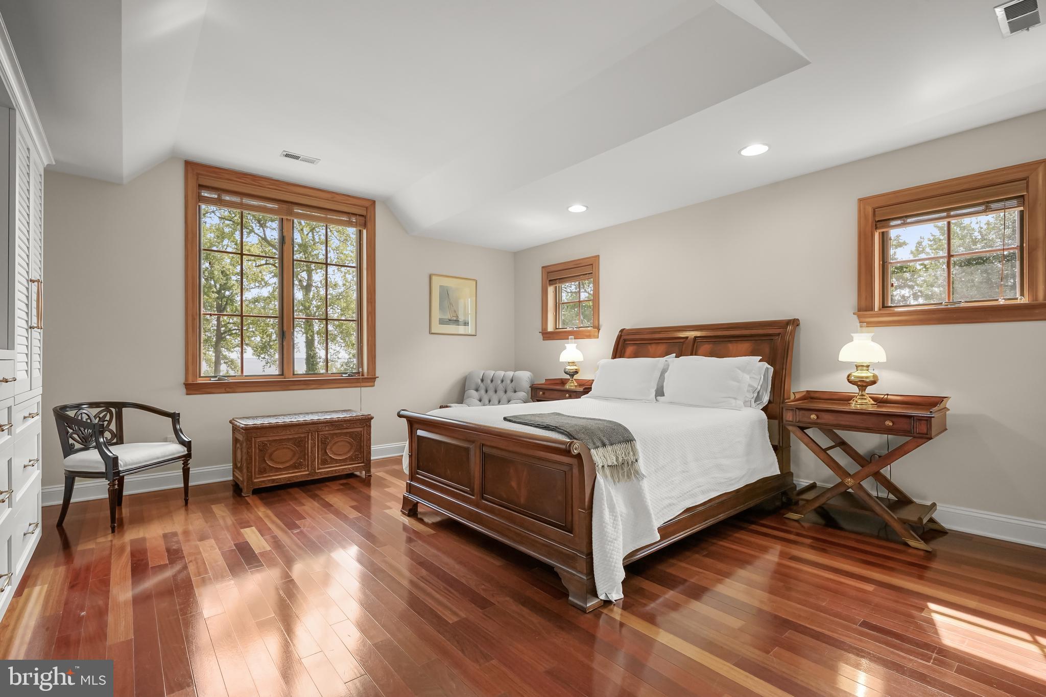 GIBSON ISLAND - Residential