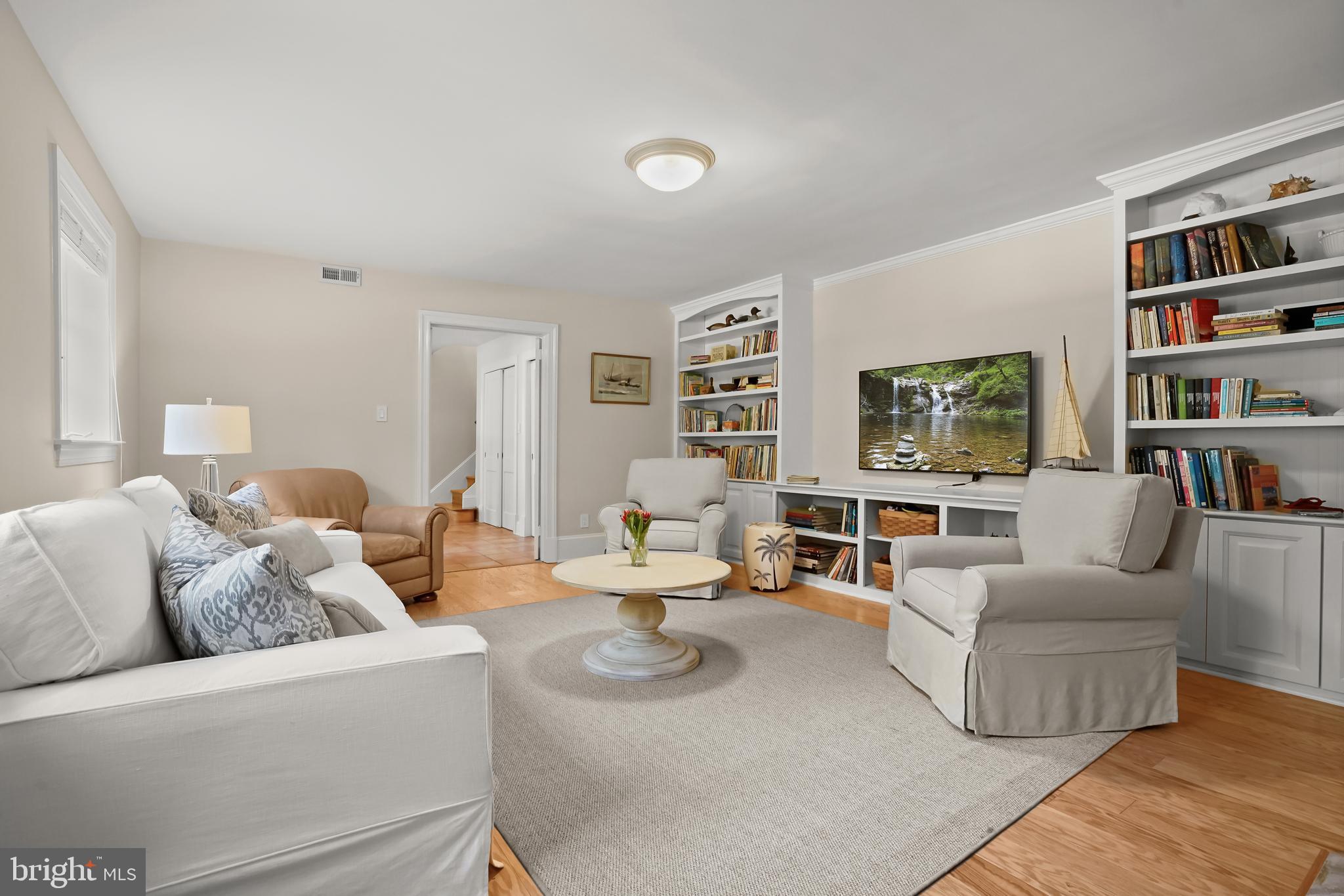 GIBSON ISLAND - Residential