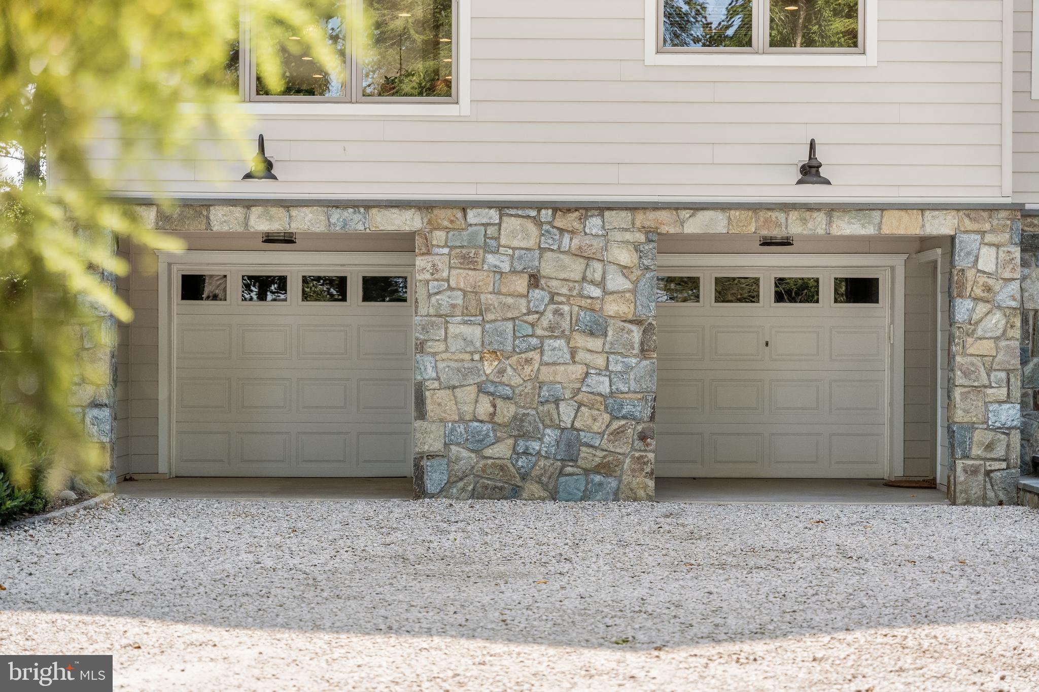 GIBSON ISLAND - Residential