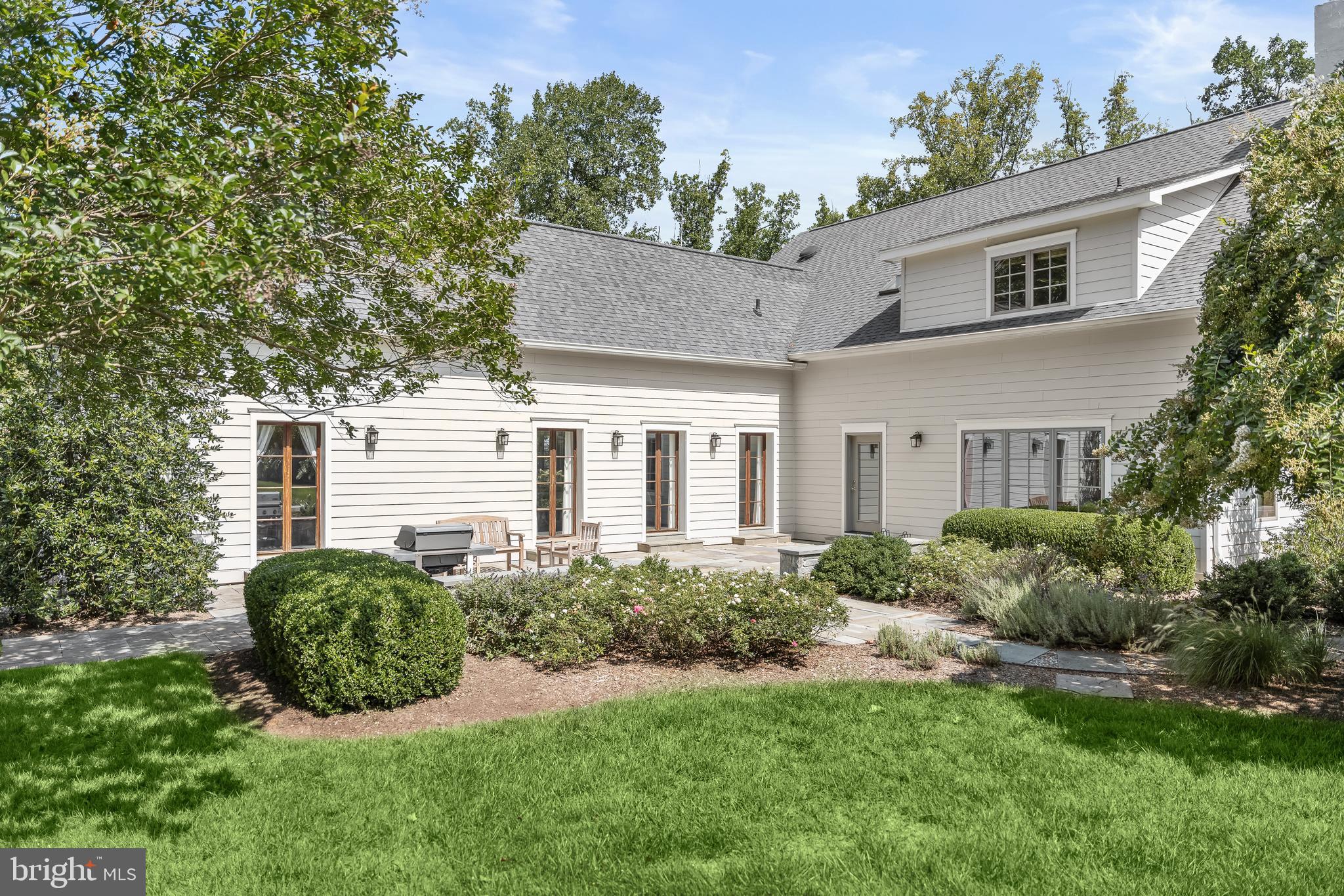 GIBSON ISLAND - Residential