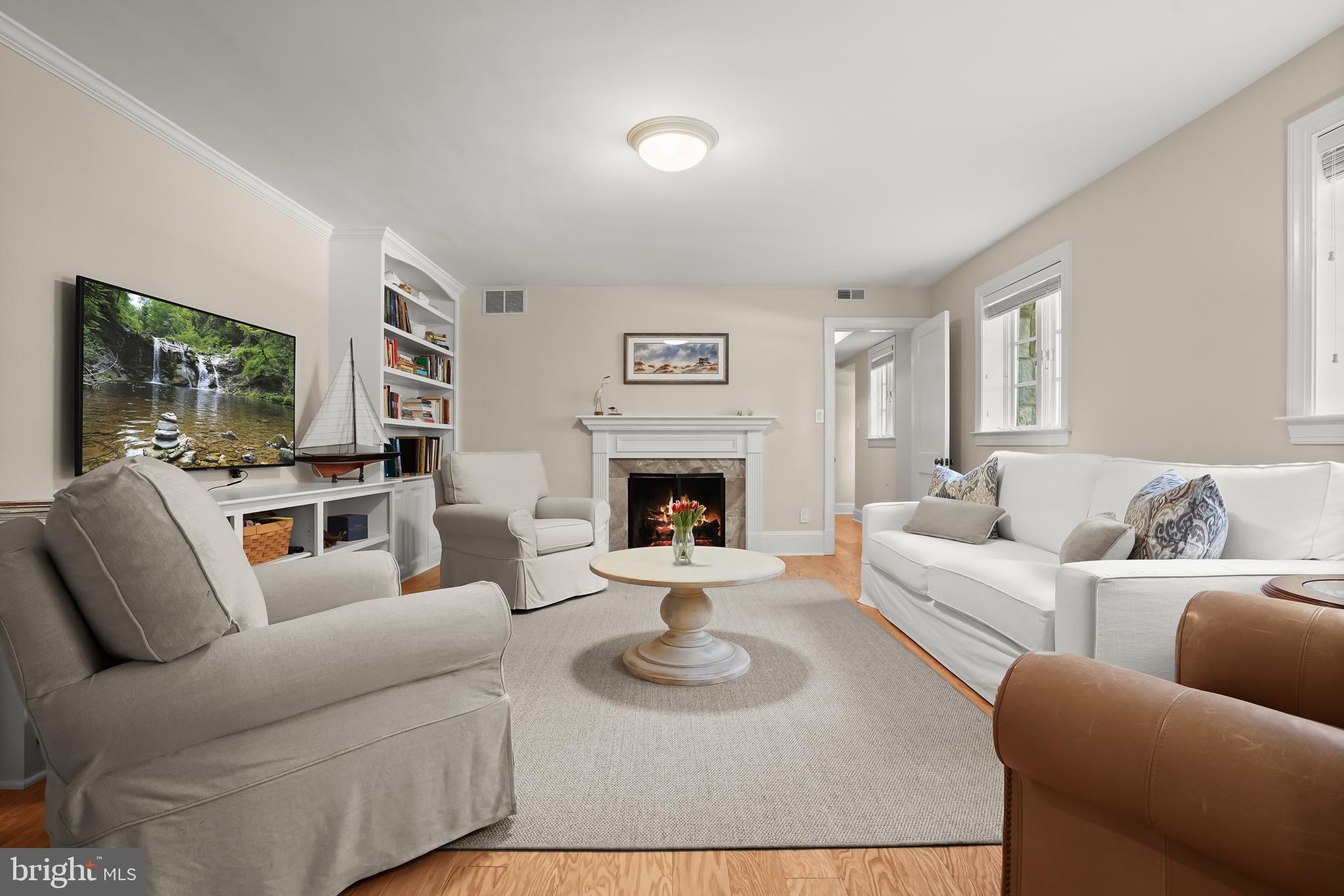 GIBSON ISLAND - Residential