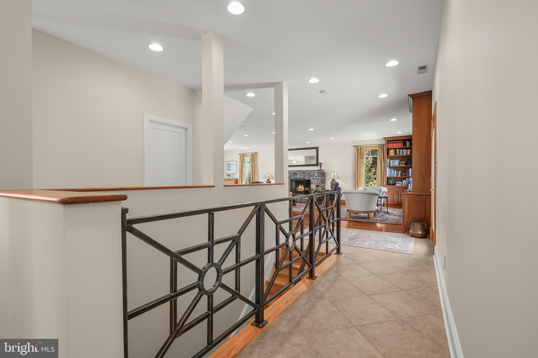 GIBSON ISLAND - Residential