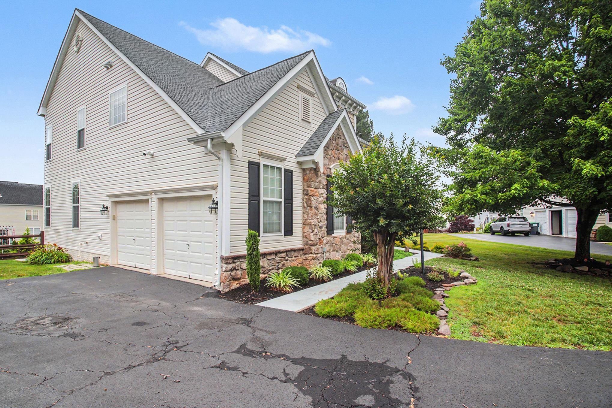 4056 SHRAYER COURT
