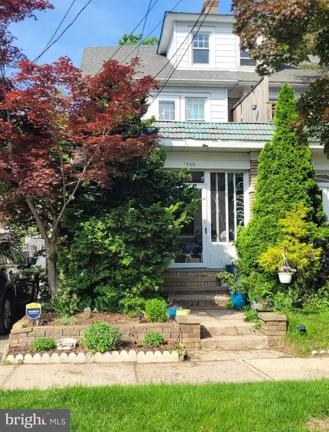 1806 Riverside Drive, Trenton, NJ MLS: NJME2053452