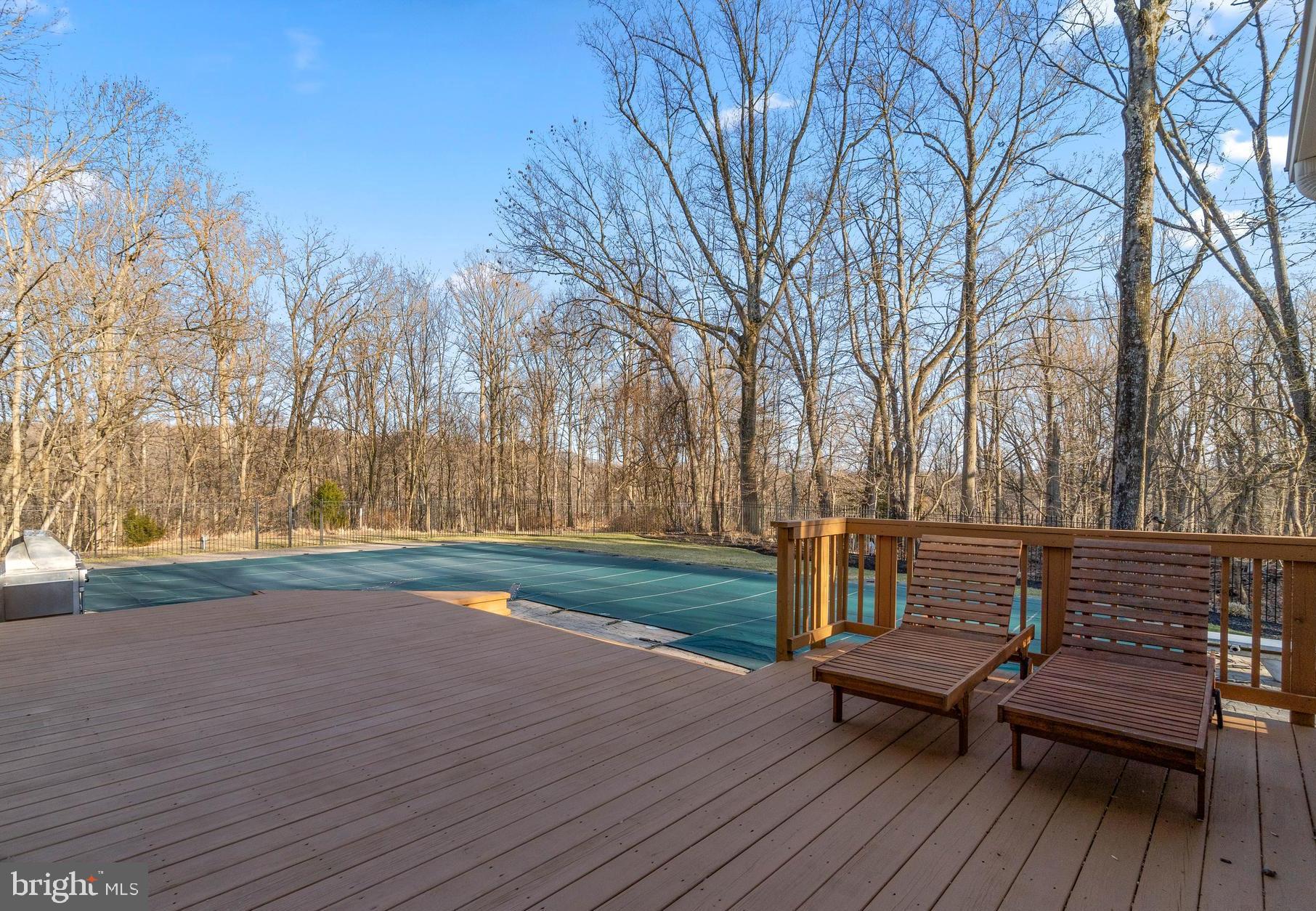 GOVERNORS RUN - Residential