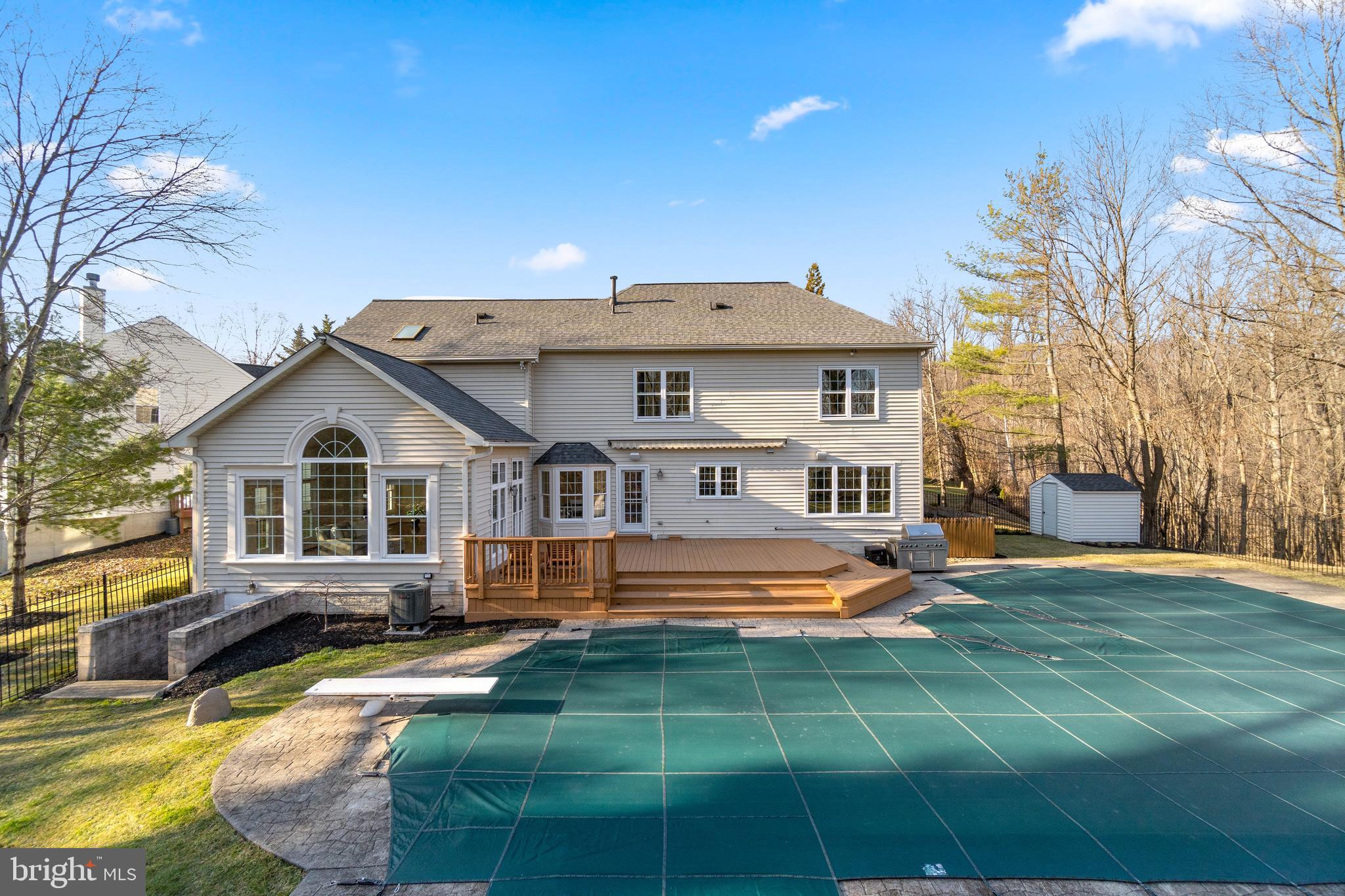 GOVERNORS RUN - Residential