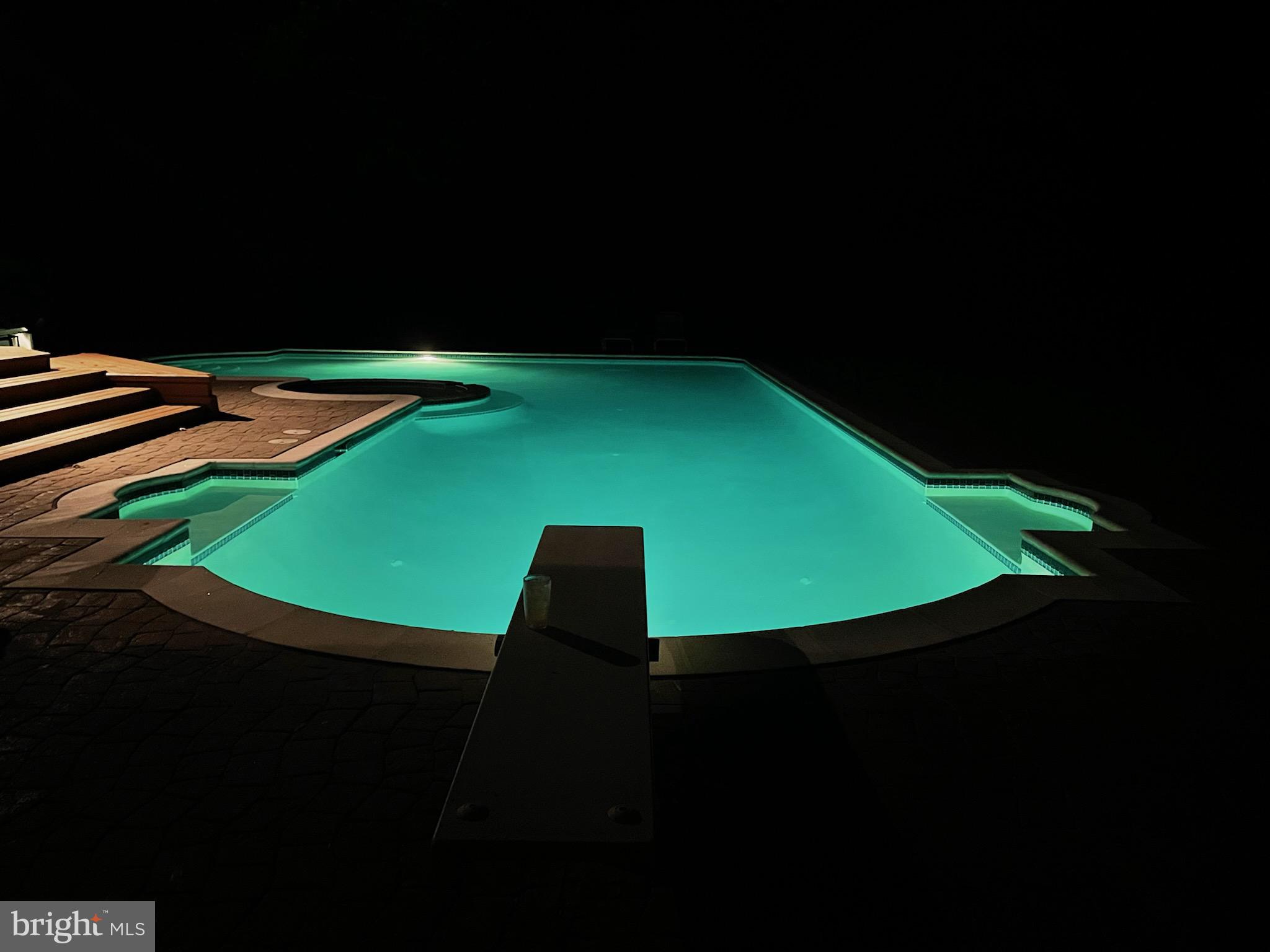 GOVERNORS RUN - Residential