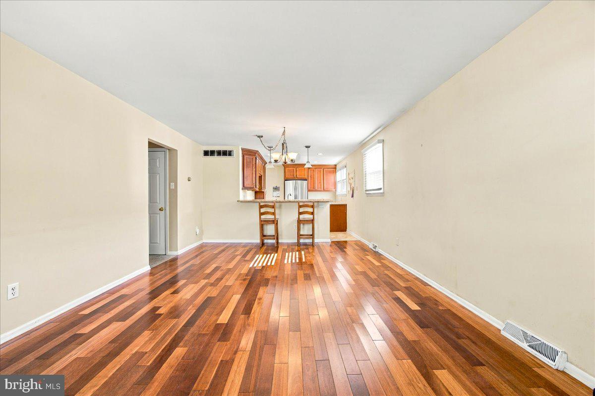 5-7 S DECATUR AVENUE