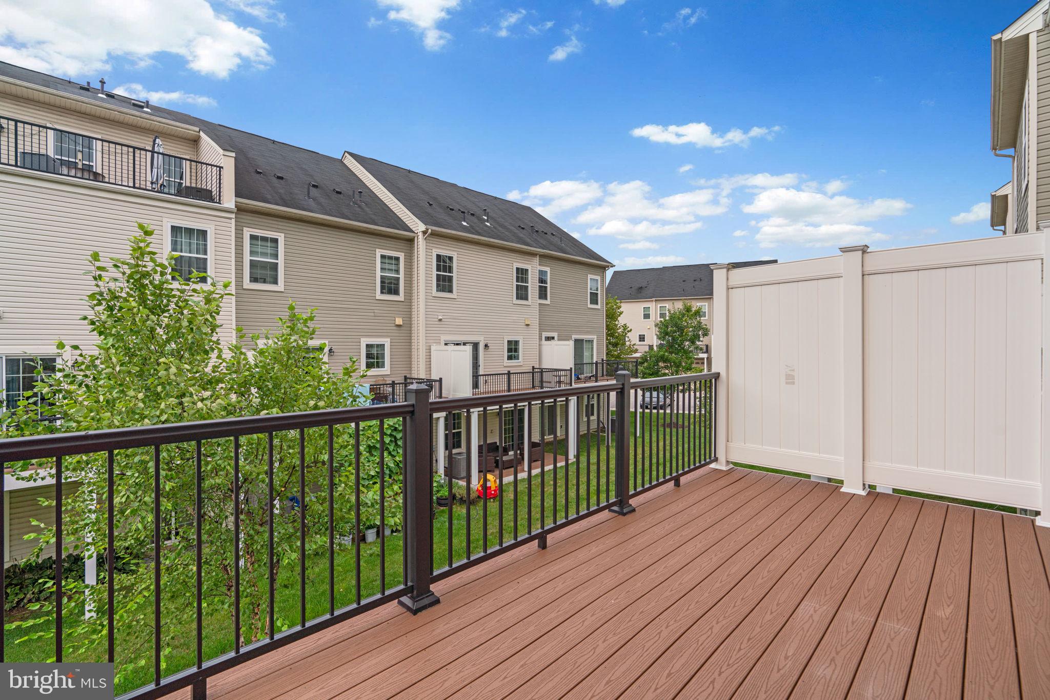 BLUE STREAM - Residential