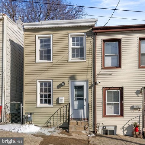 328 E 6TH AVENUE CONSHOHOCKEN PA 19428