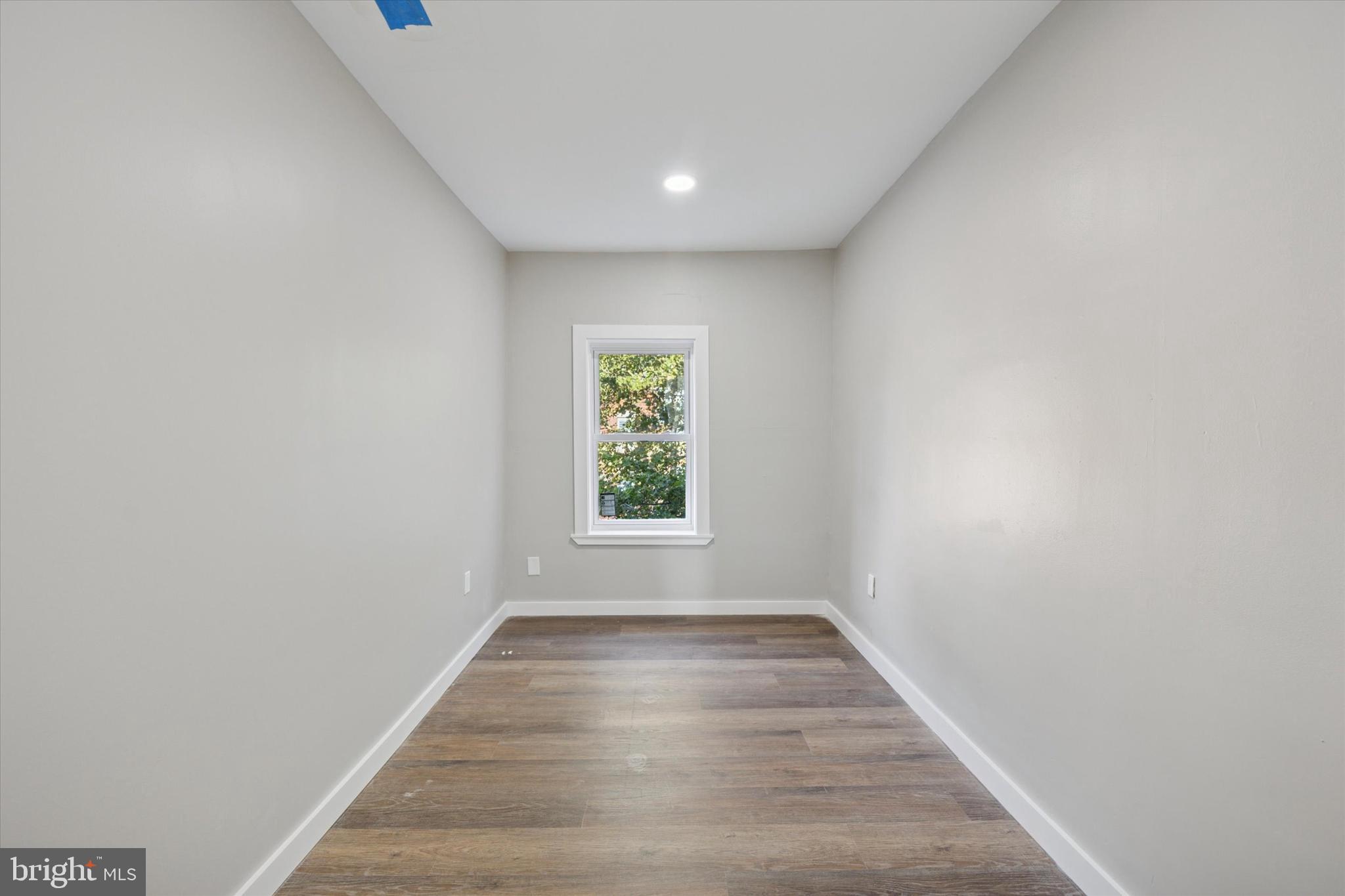 UNIVERSITY CITY - Residential Lease