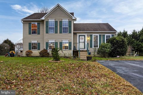 Photo of 107 Rushmore Court, BEAR, DE 19701 (MLS # DENC2093554)