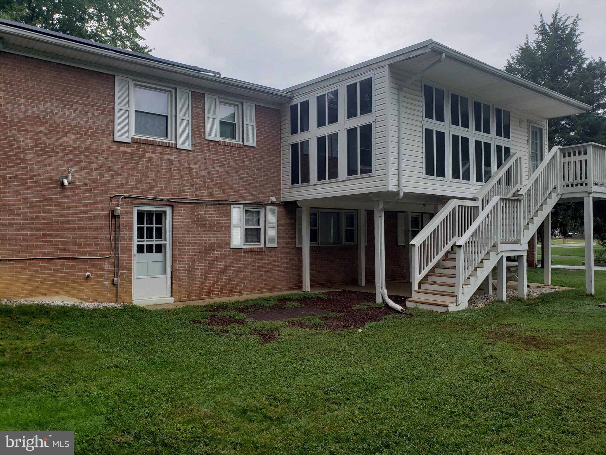 WARBURTON OAKS - Residential