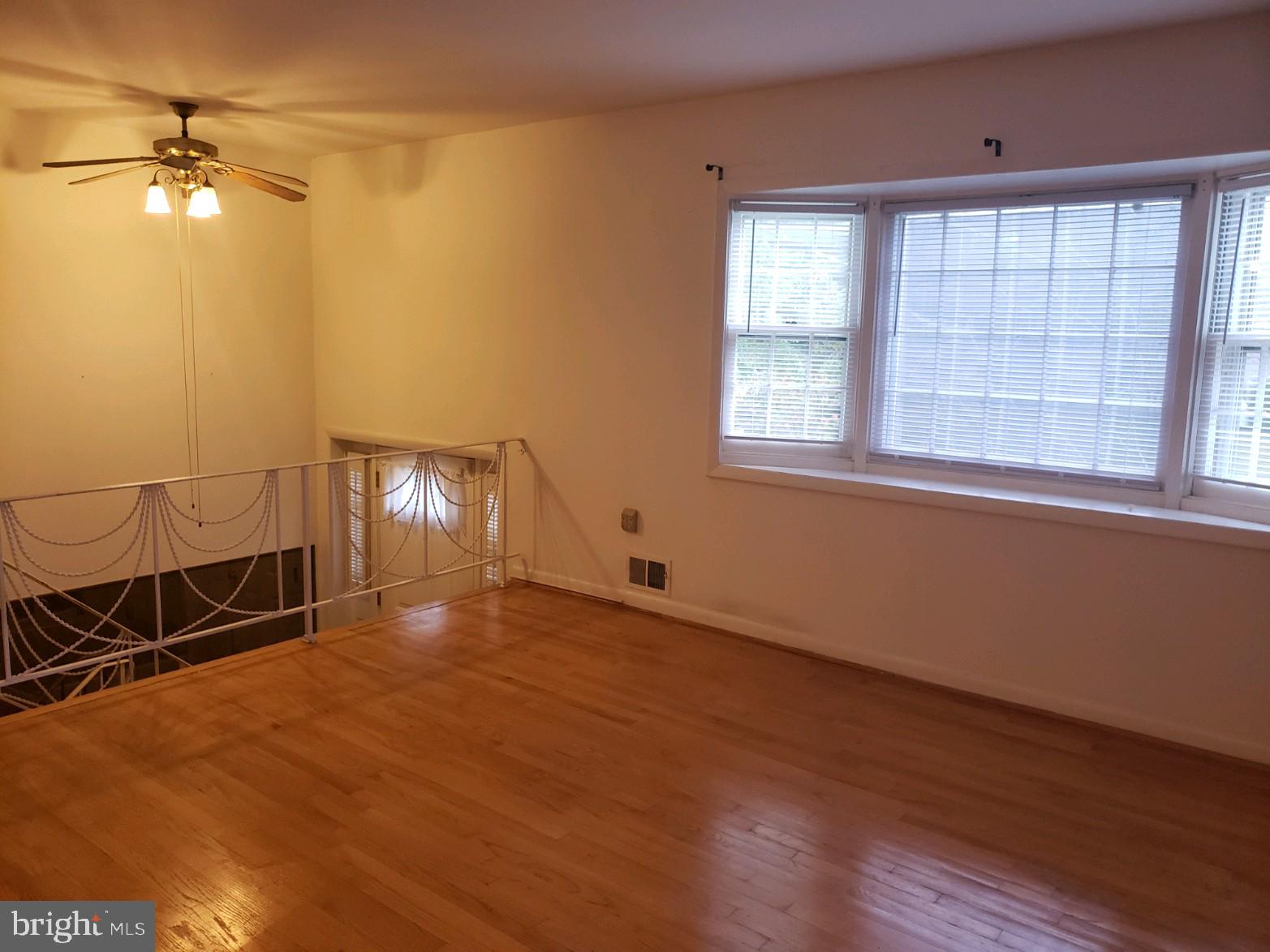 WARBURTON OAKS - Residential