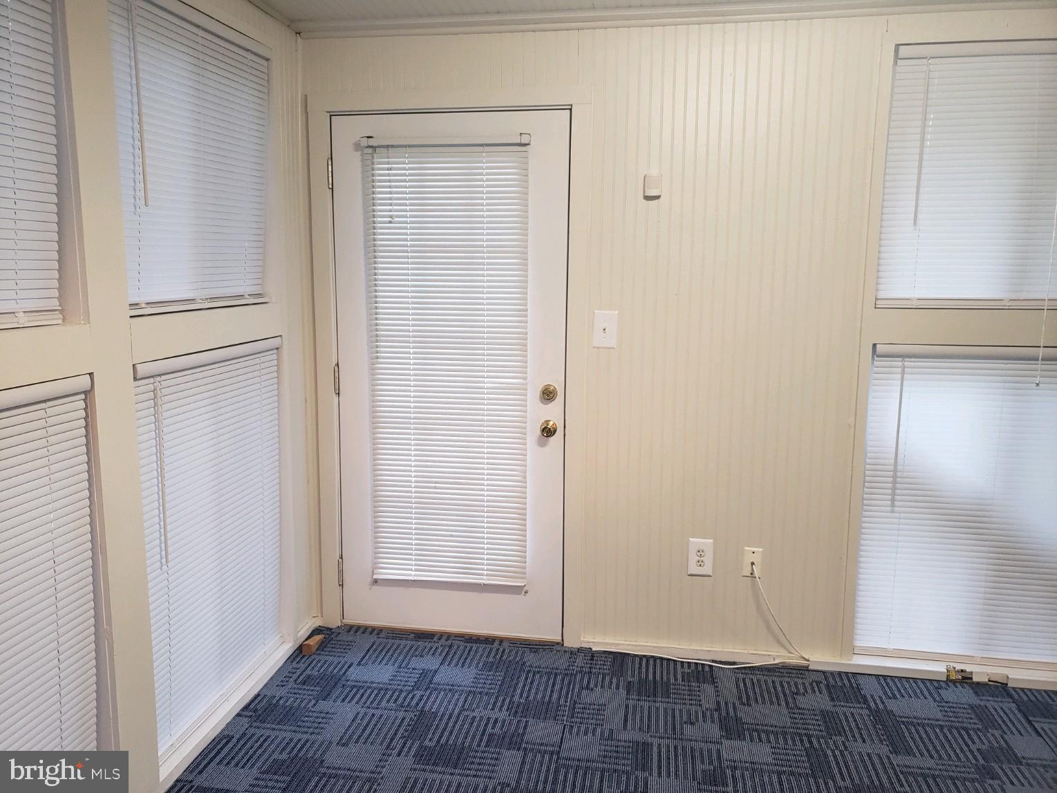 WARBURTON OAKS - Residential