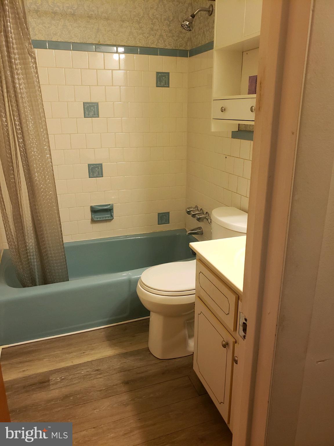 WARBURTON OAKS - Residential