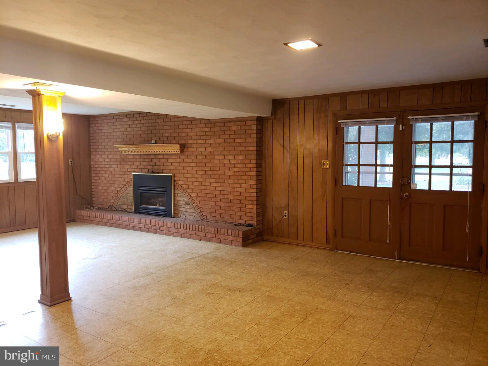 WARBURTON OAKS - Residential