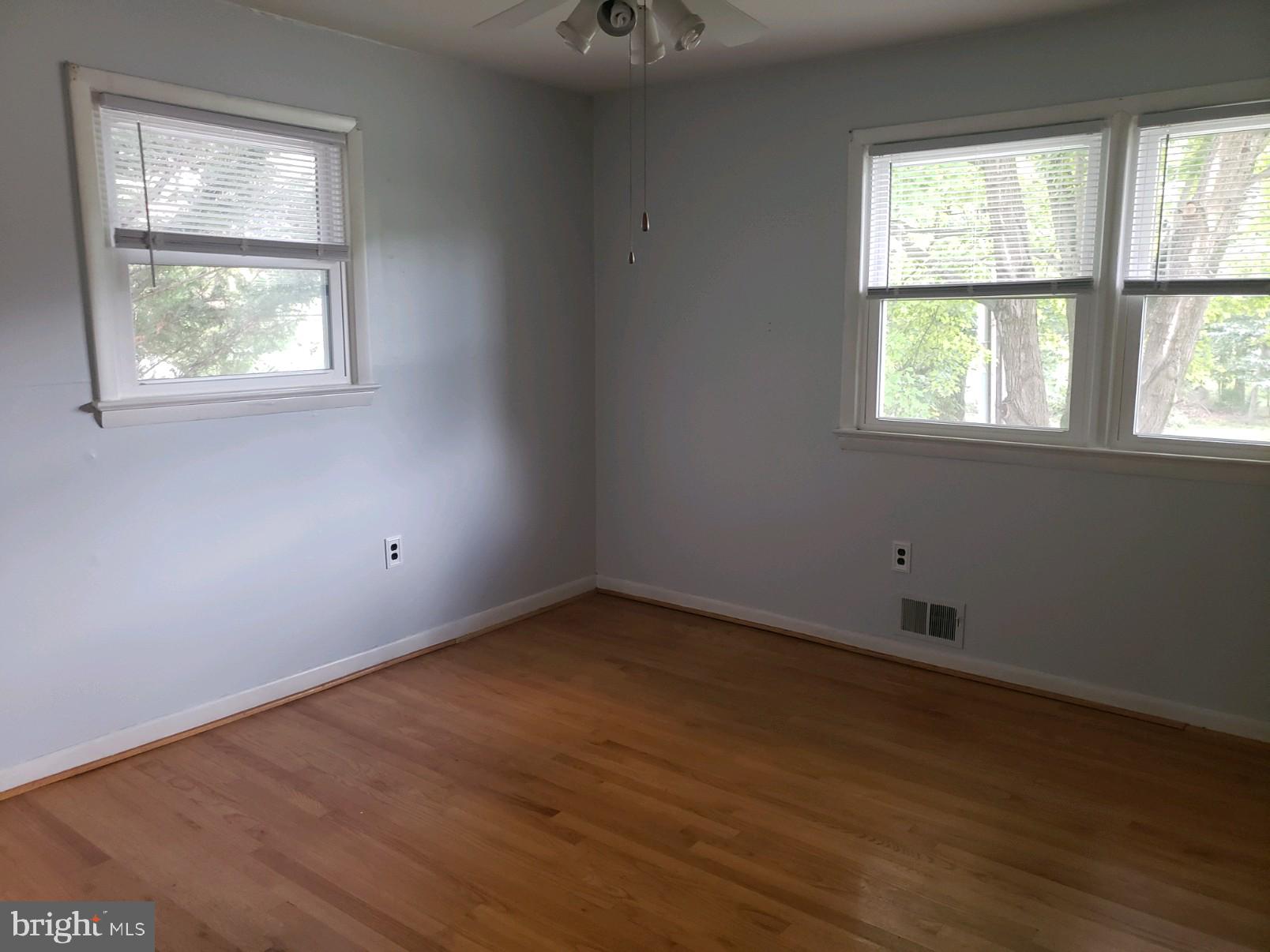 WARBURTON OAKS - Residential