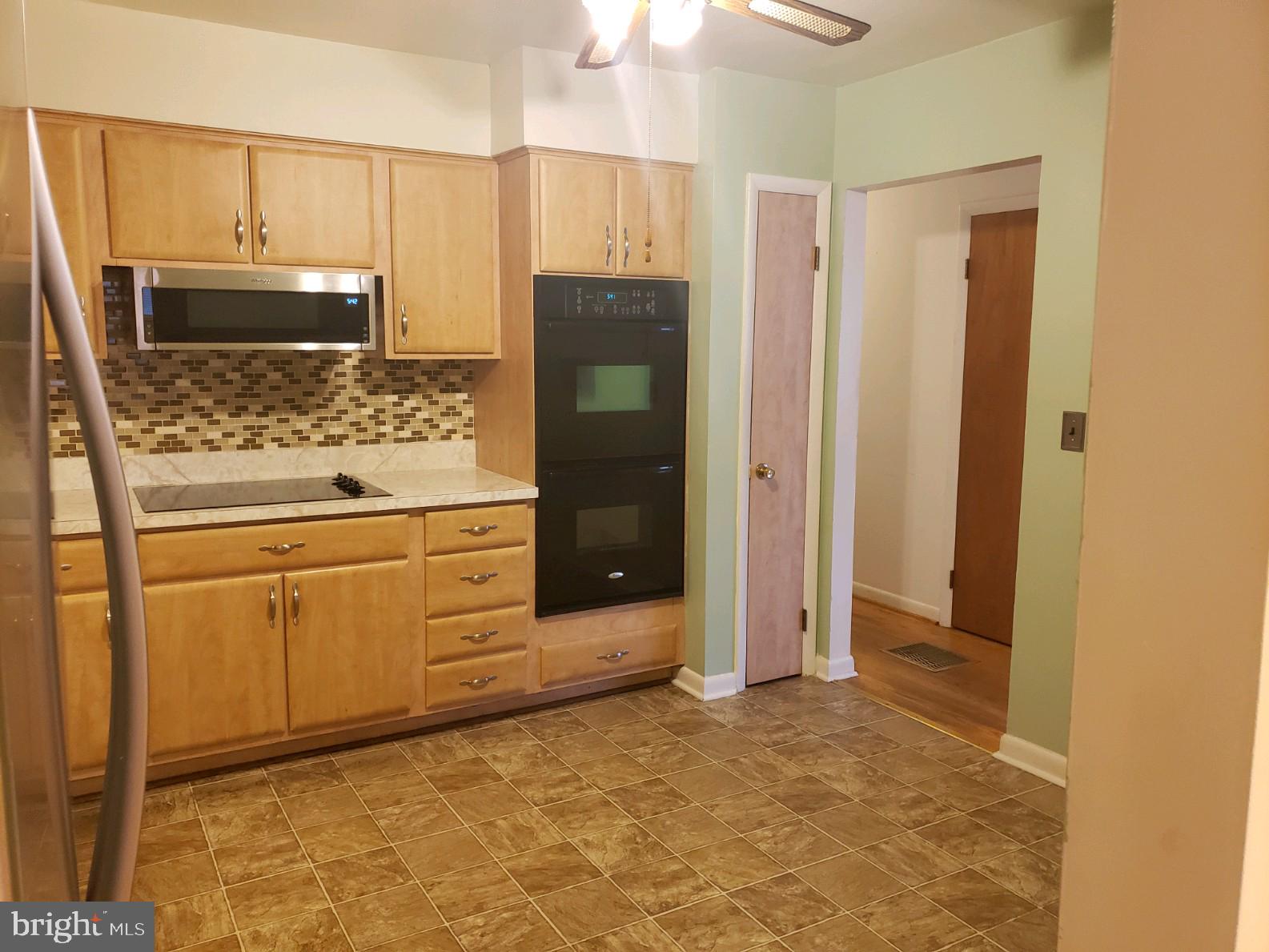 WARBURTON OAKS - Residential