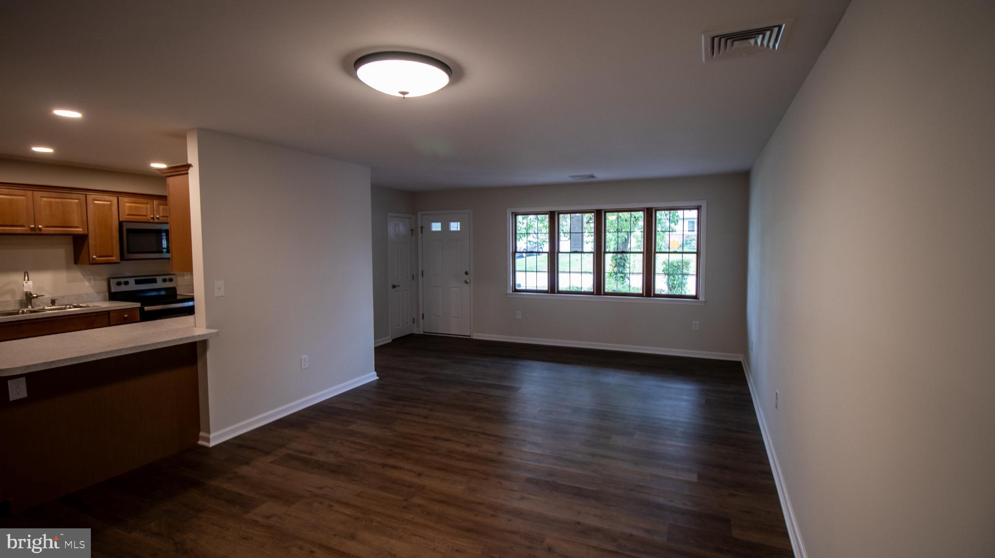 2949 STONEY CREEK