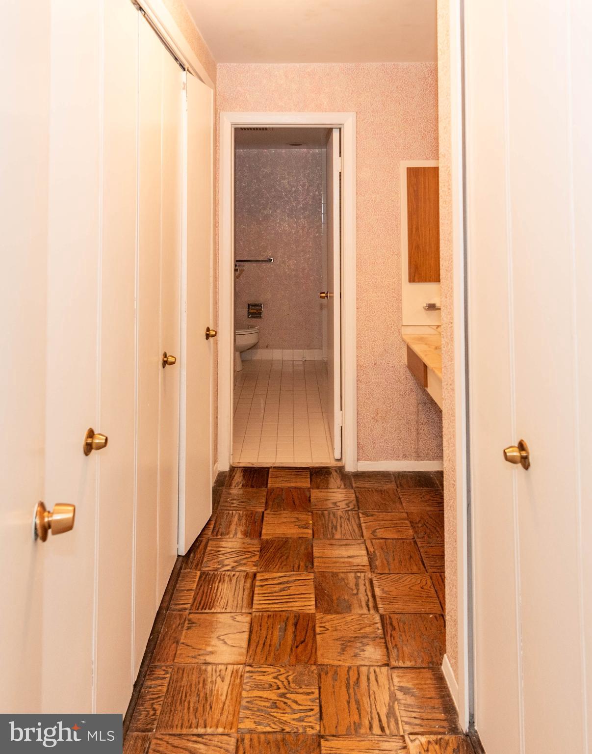 ARLINGTON - Residential