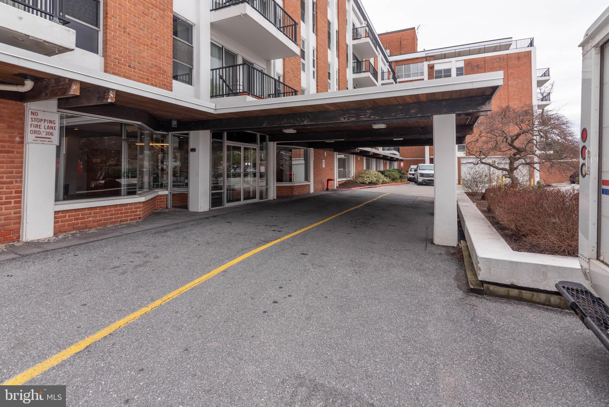 ARLINGTON - Residential