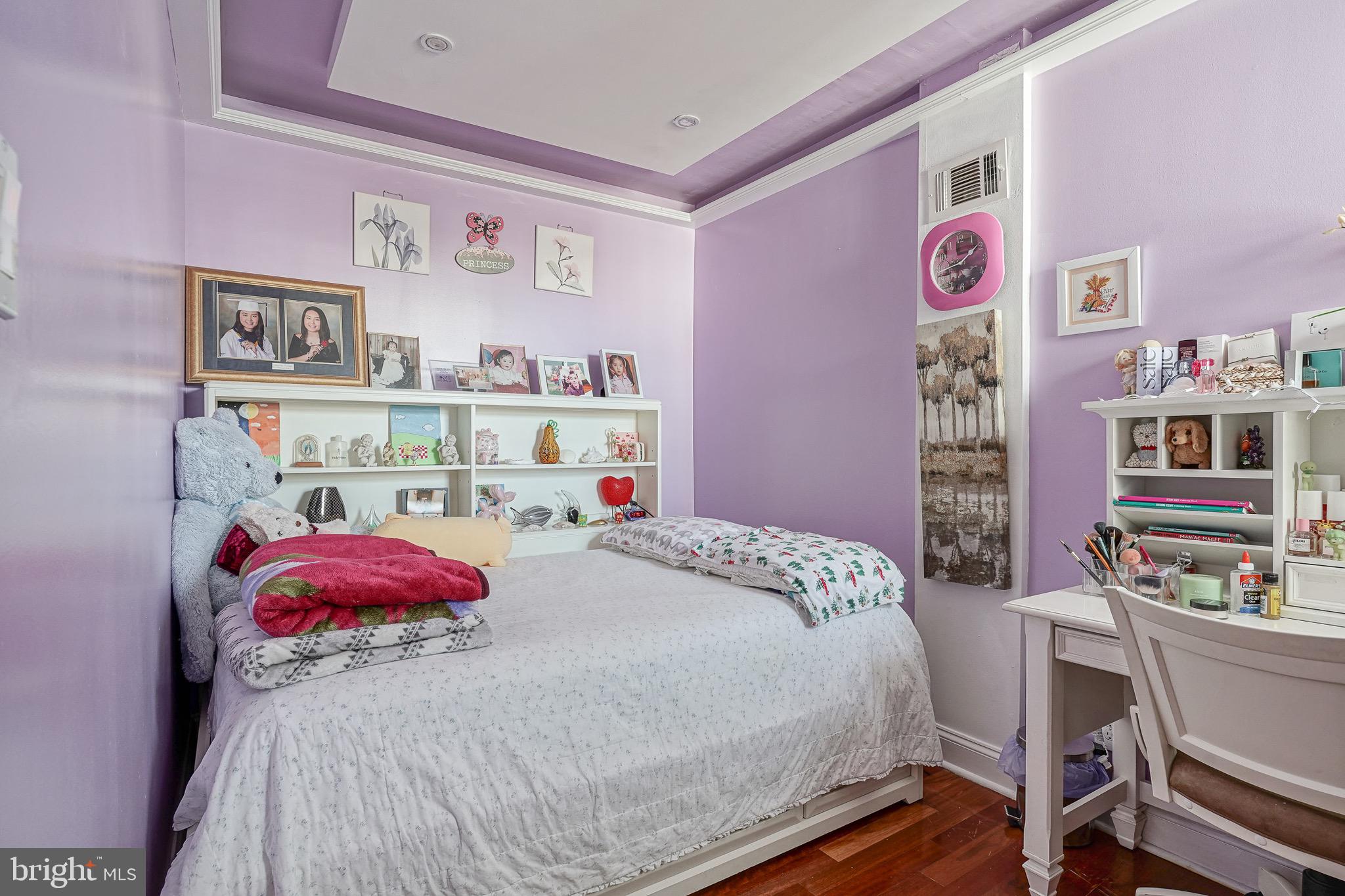 HARROWGATE - Residential