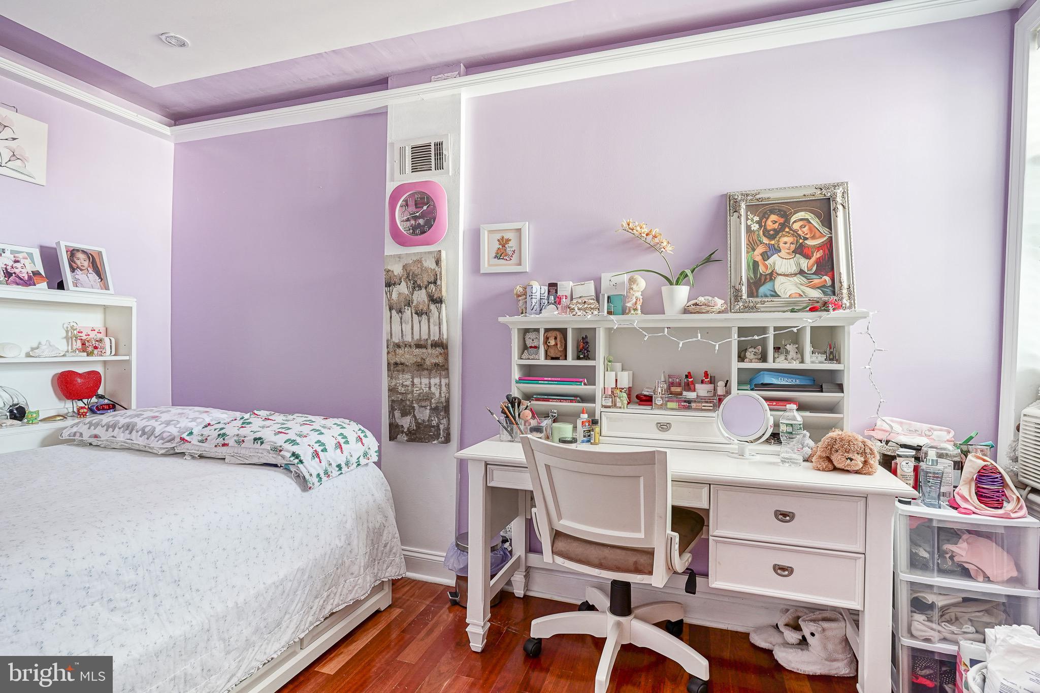 HARROWGATE - Residential