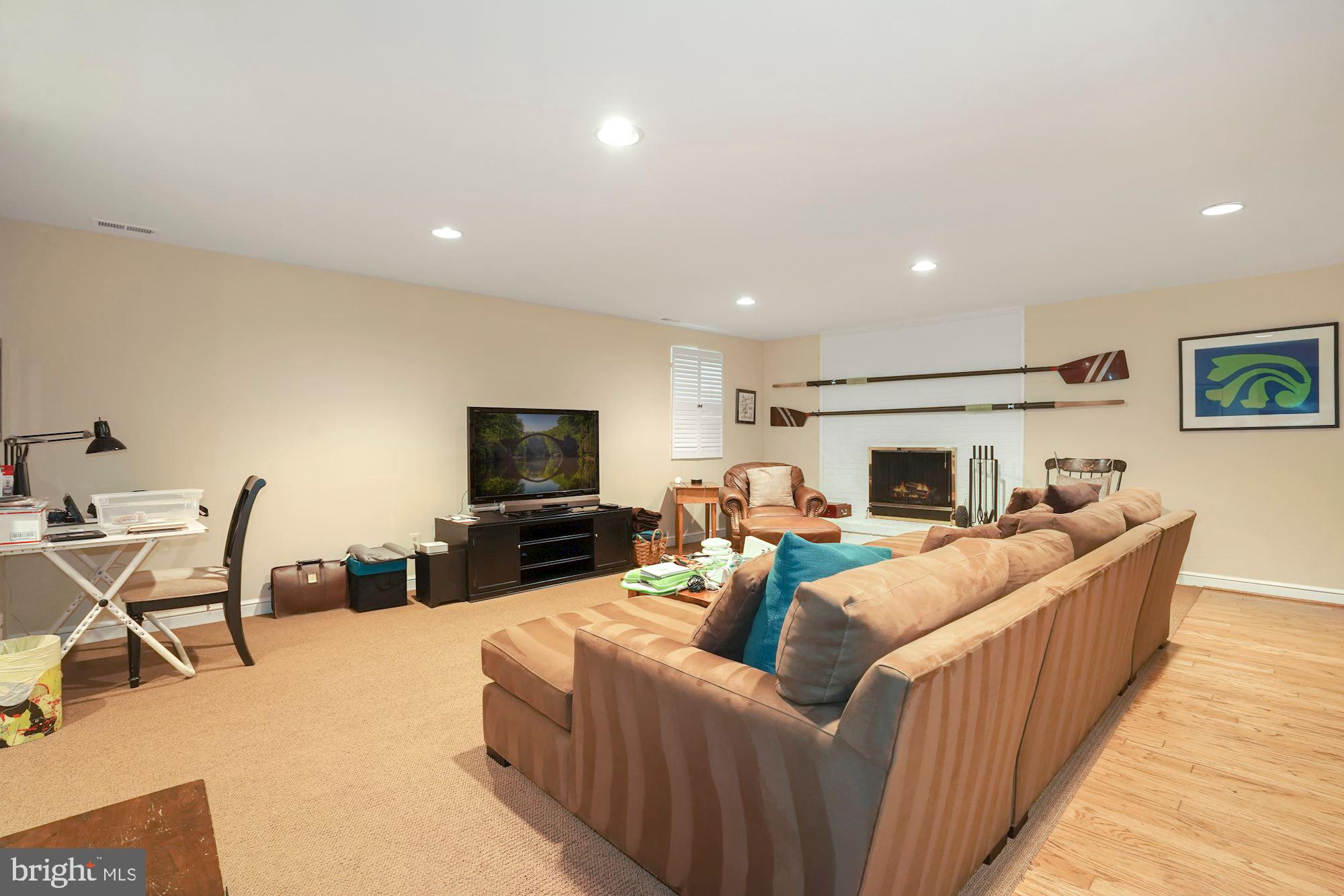 LYNWOOD - Residential