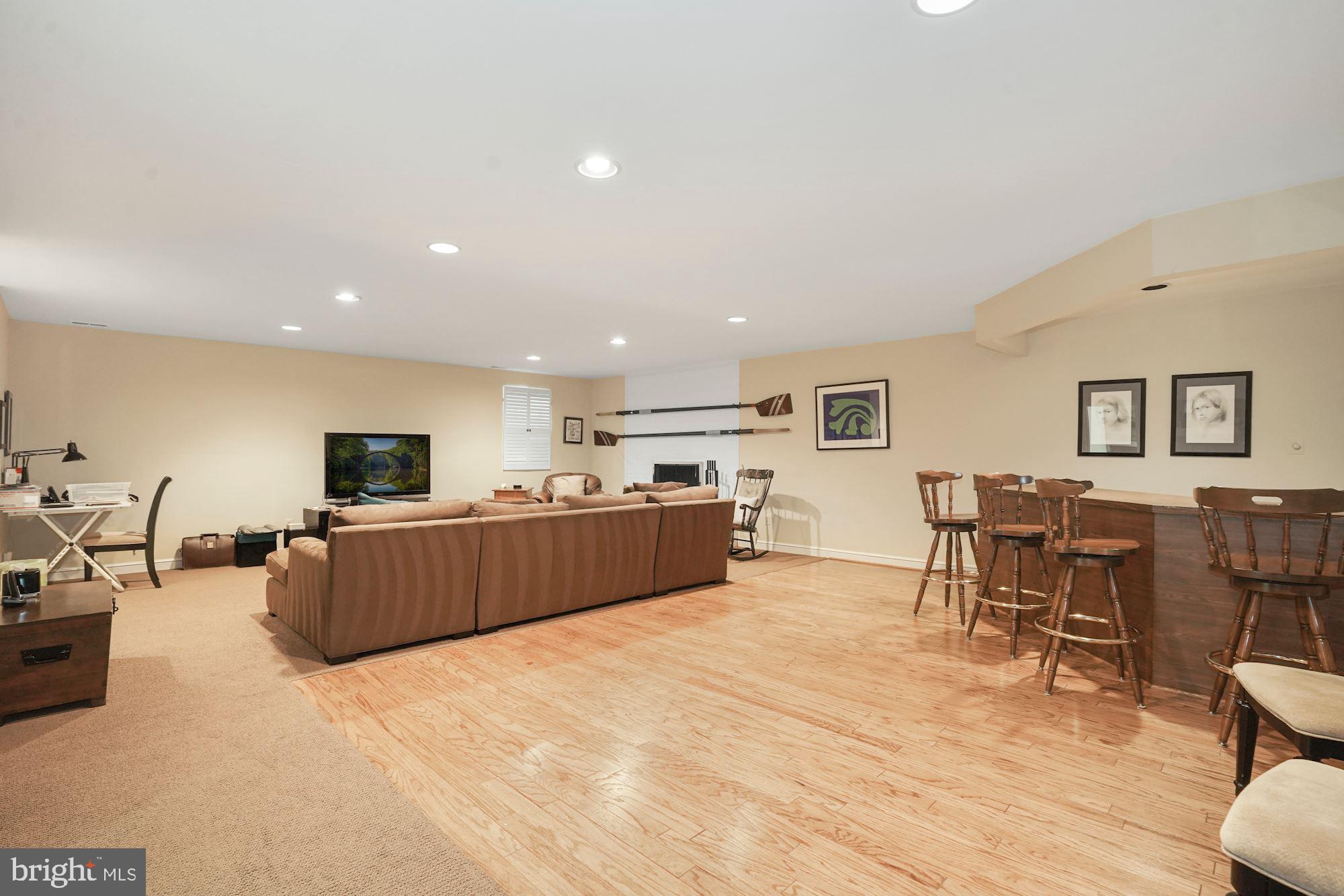 LYNWOOD - Residential