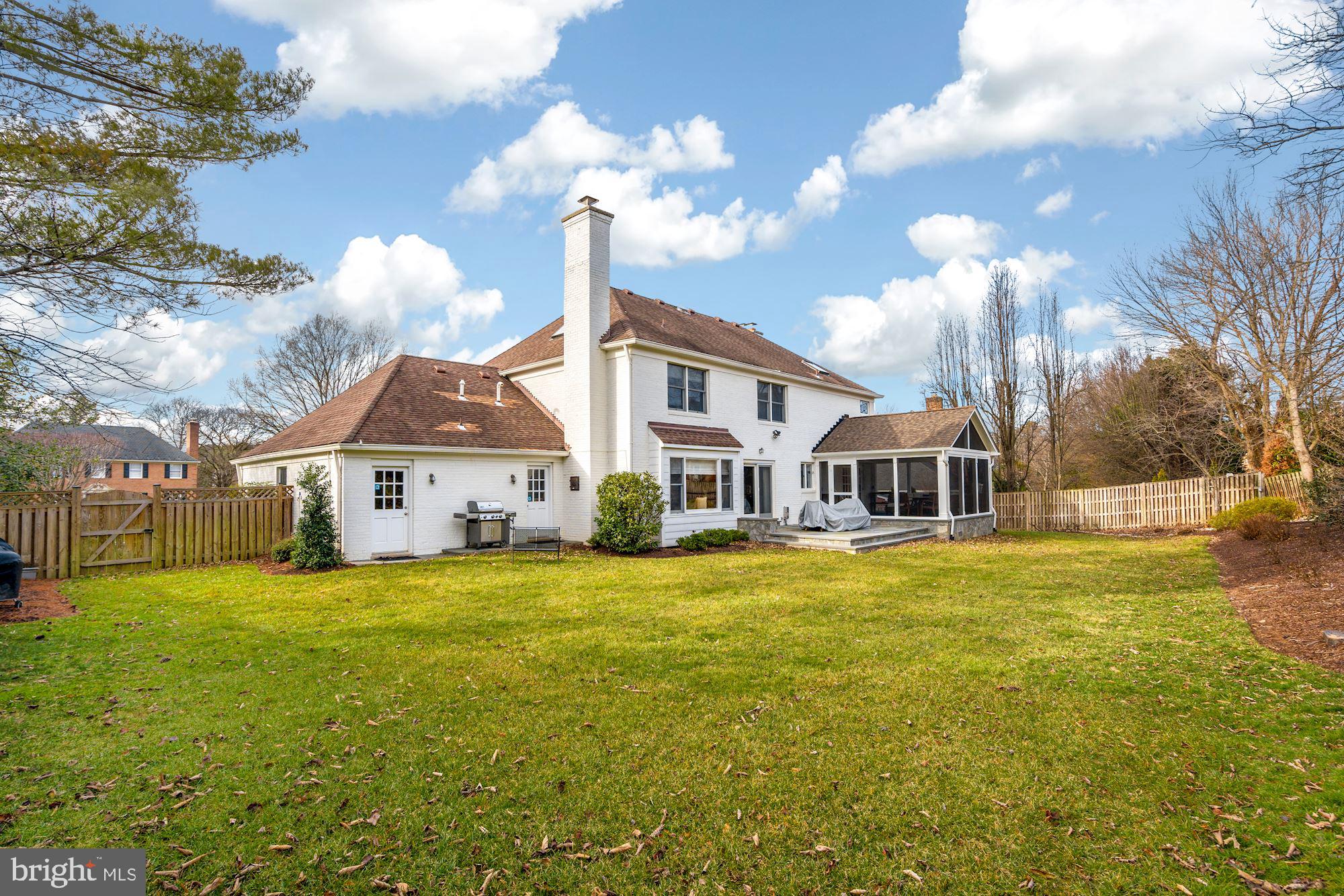 LYNWOOD - Residential