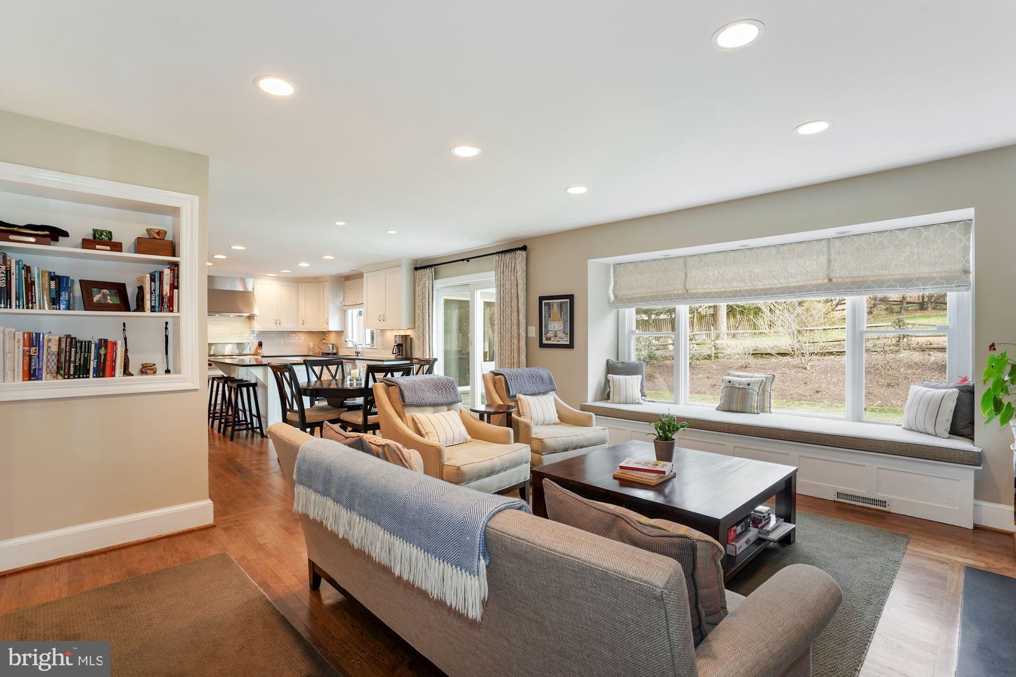 LYNWOOD - Residential