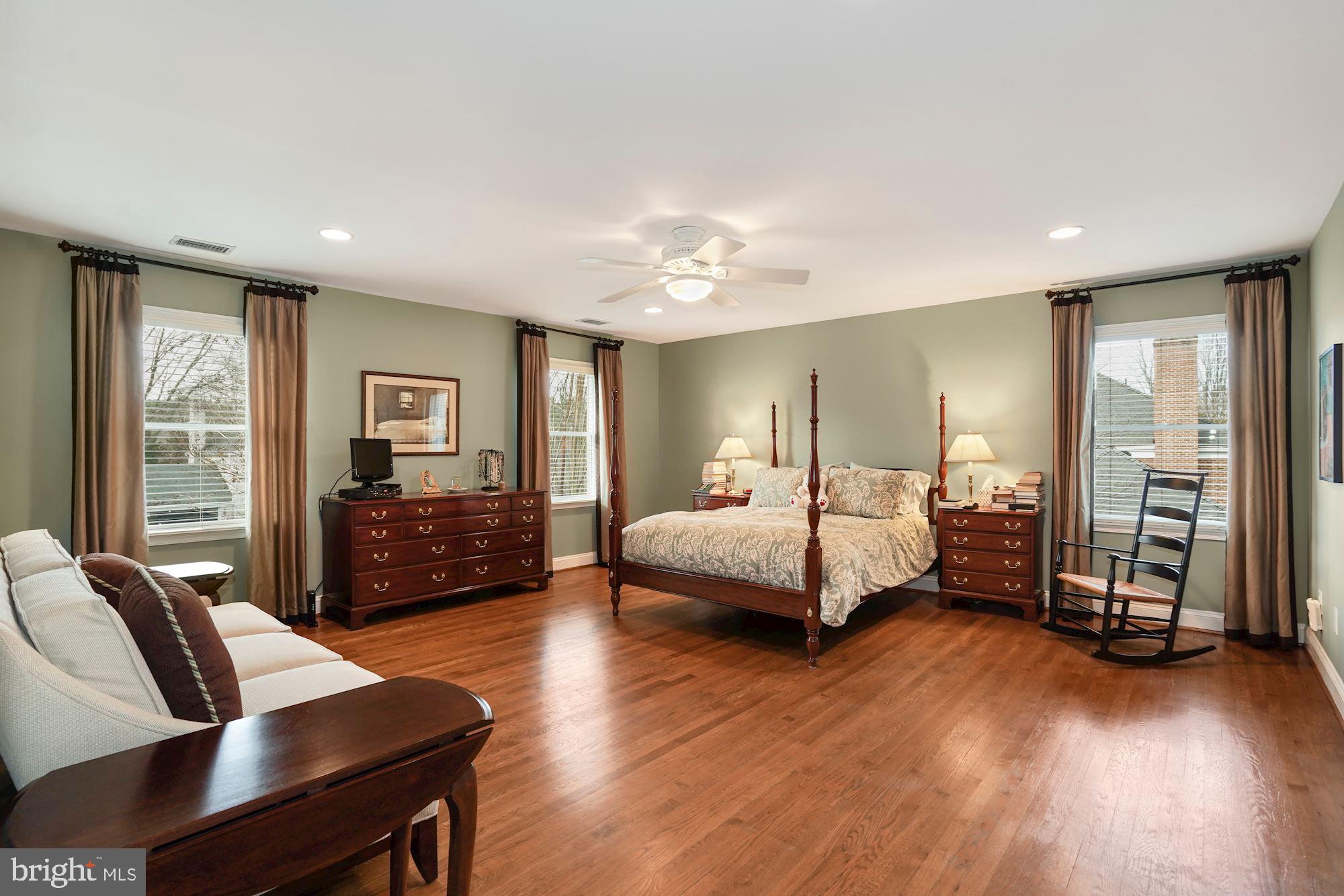 LYNWOOD - Residential