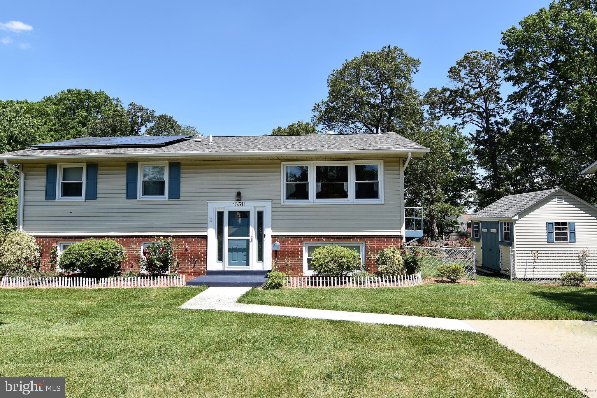 LAURELTON - Residential