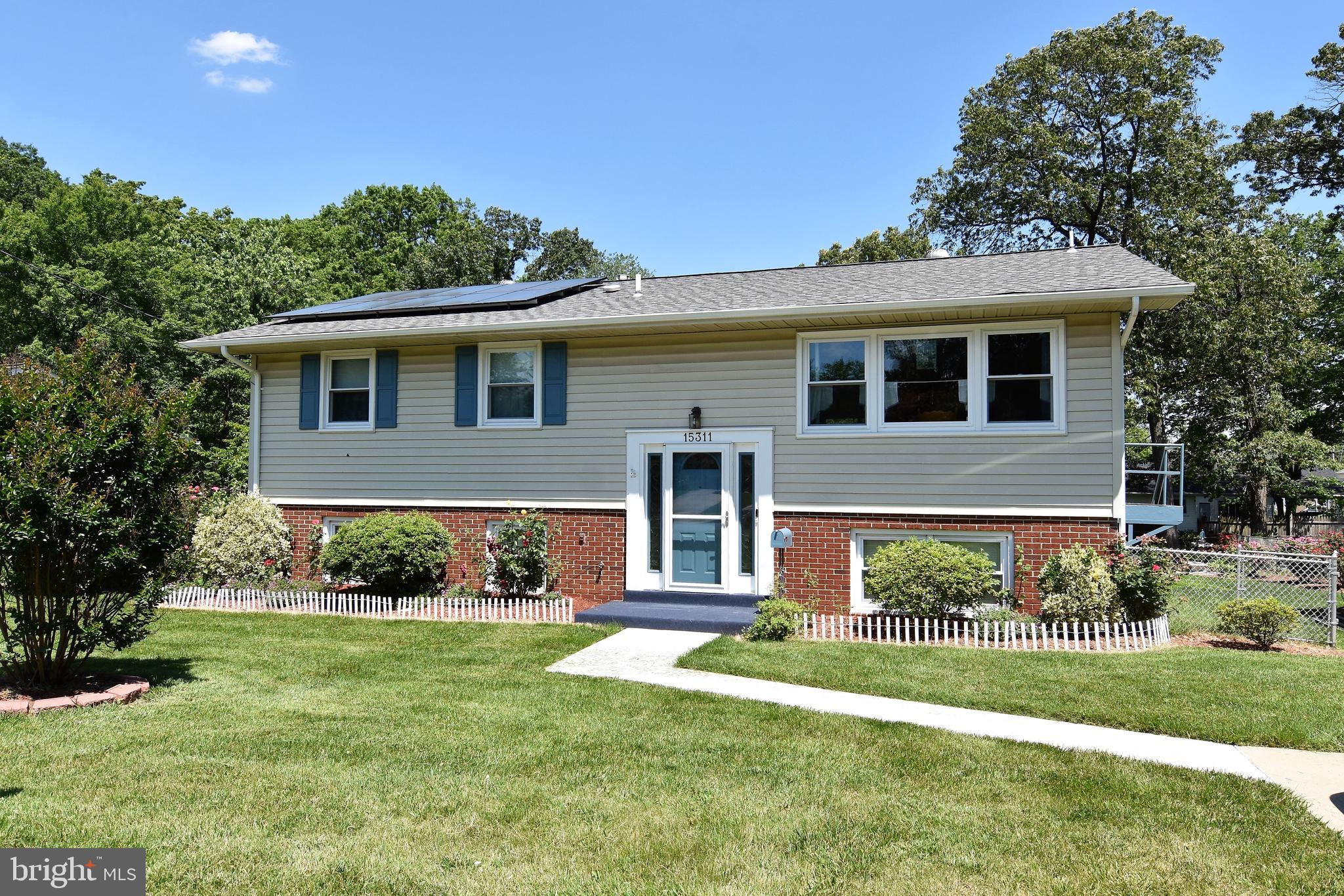 LAURELTON - Residential