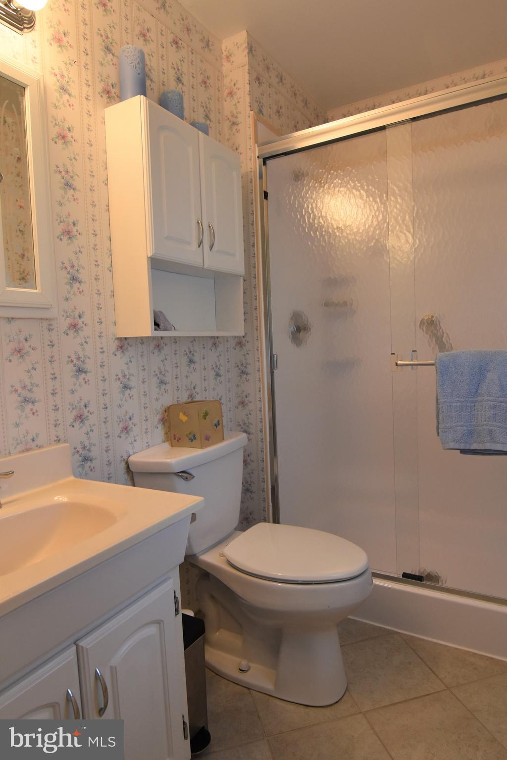 LAURELTON - Residential