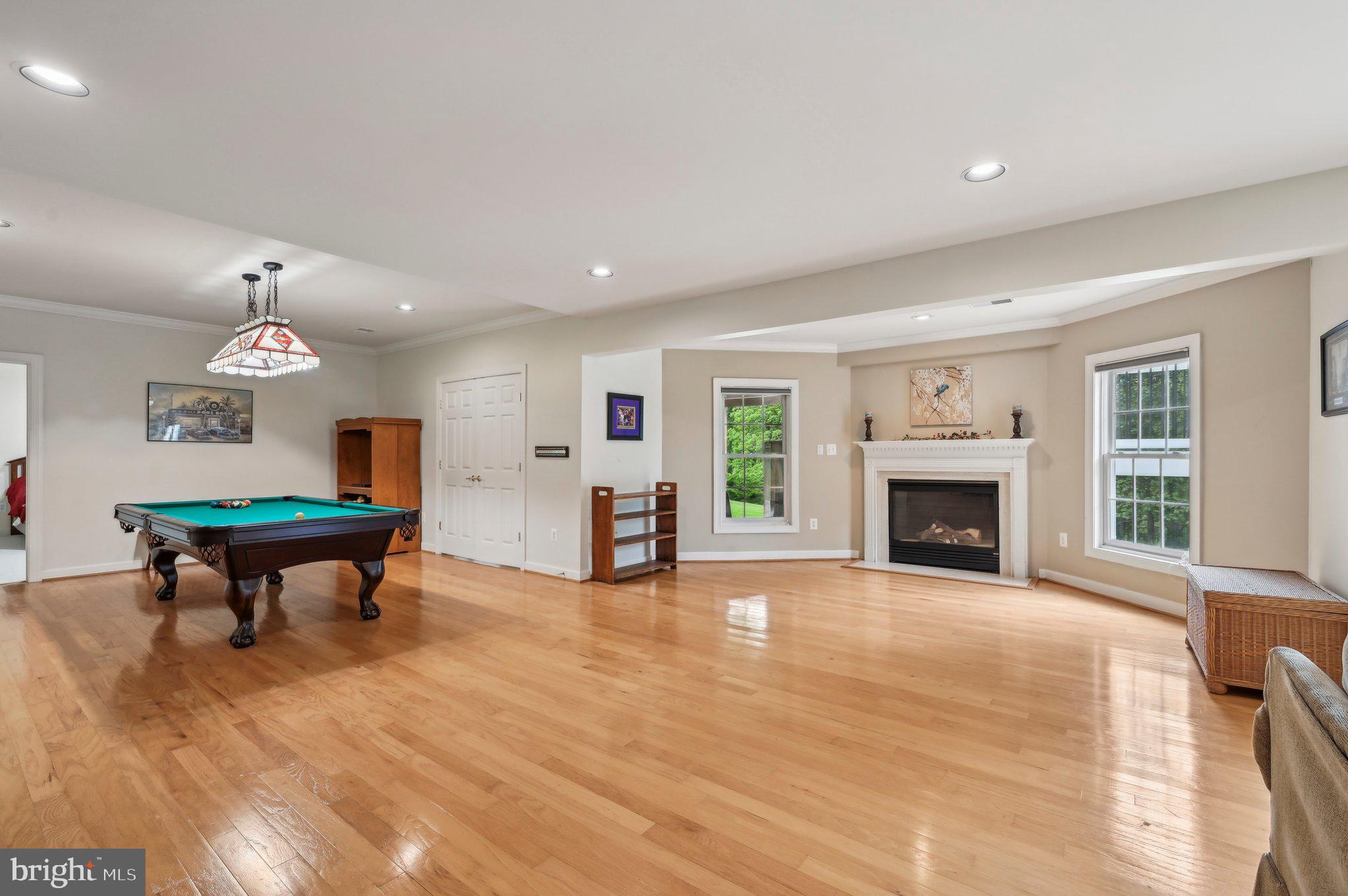 RIVER DOWNS - Residential