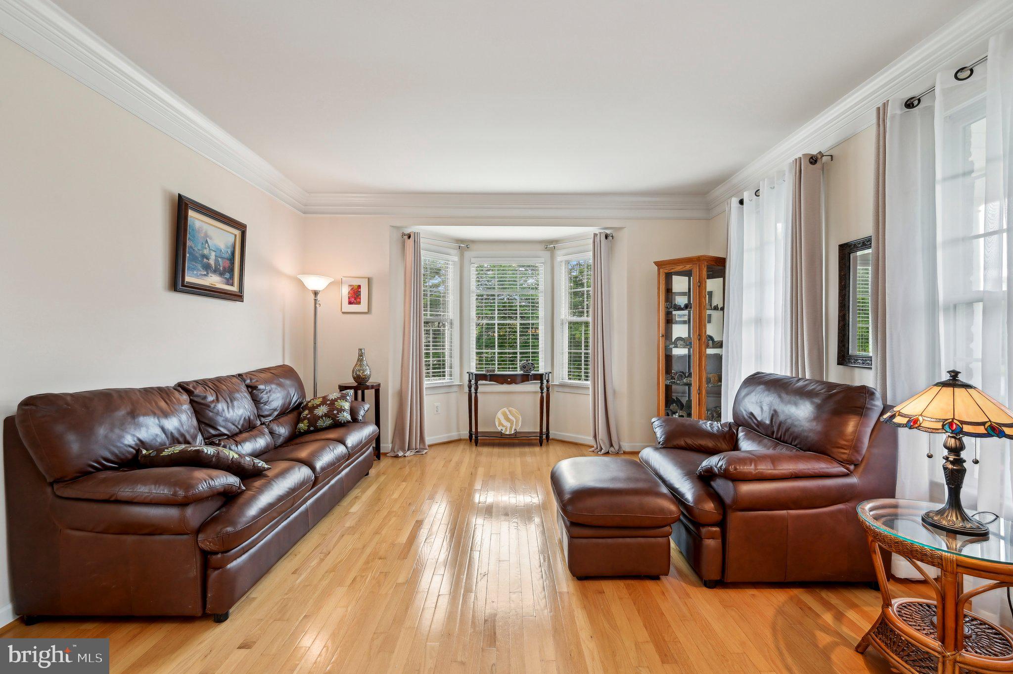 RIVER DOWNS - Residential