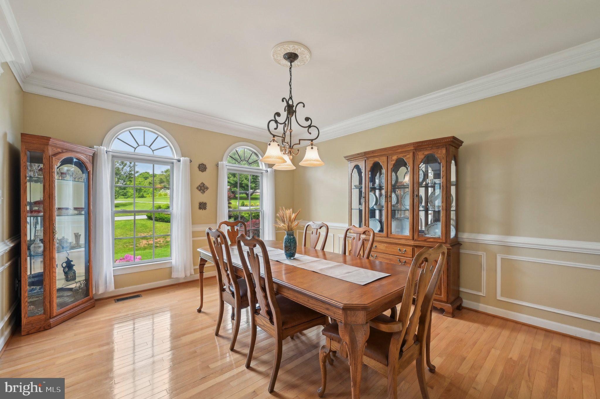 RIVER DOWNS - Residential