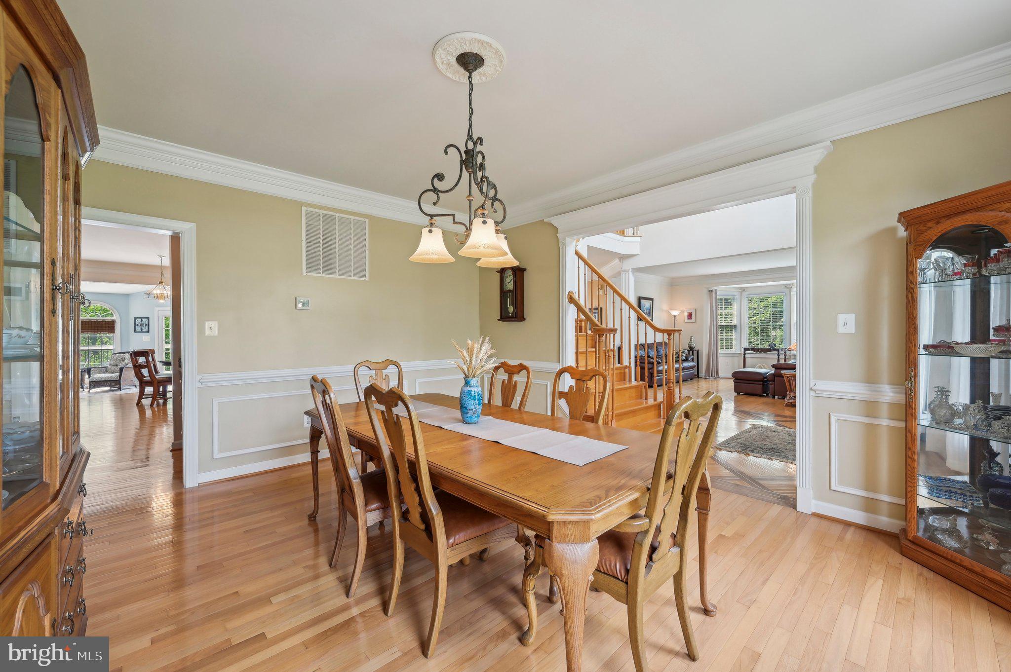 RIVER DOWNS - Residential